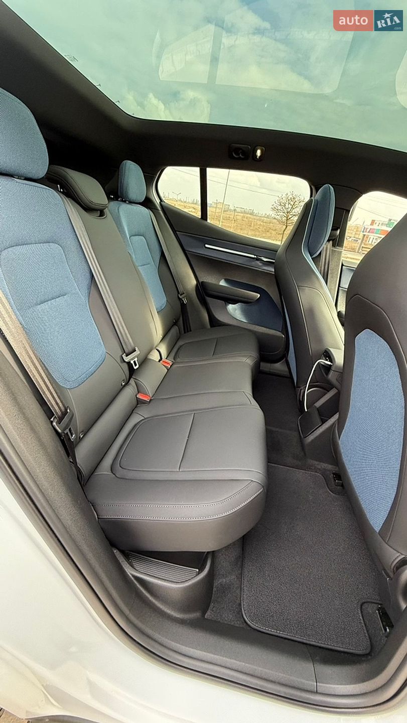 Volvo Ex30 2023 VIN YV12ZEK90RS003080 фото оголошення 23 з 34