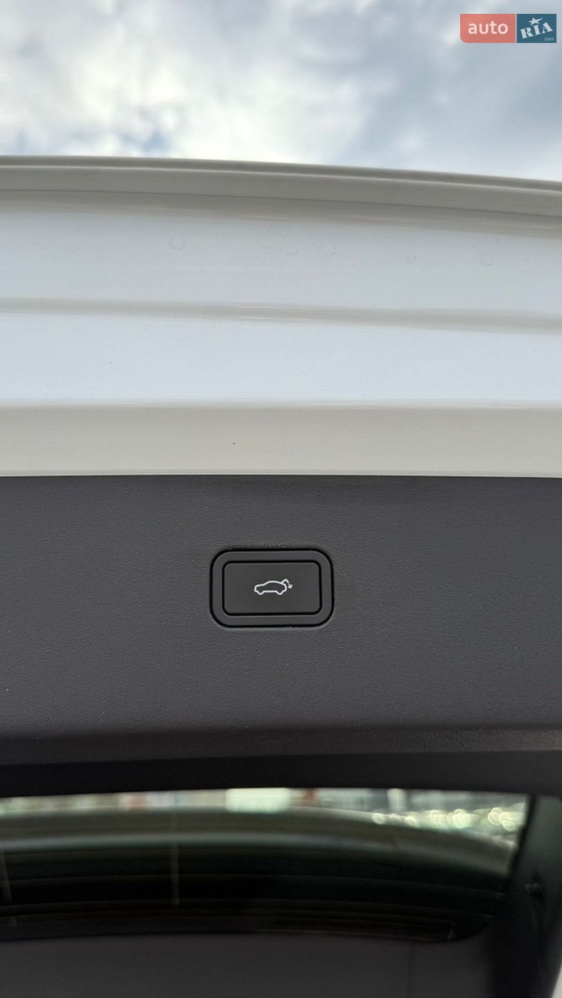 Volvo Ex30 2023 VIN YV12ZEK90RS003080 фото оголошення 26 з 34
