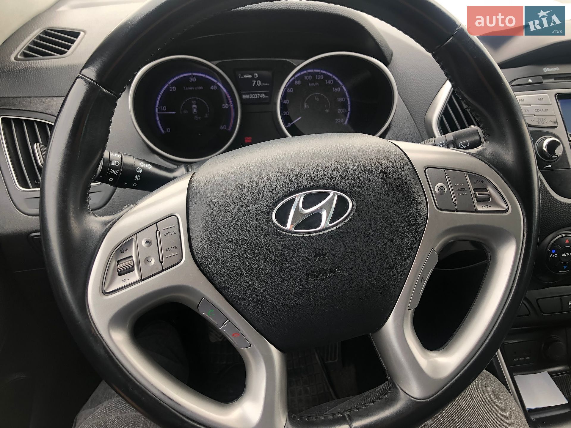 Hyundai ix35 2012 VIN TMAJU81VCCJ274724 фото оголошення 12 з 32