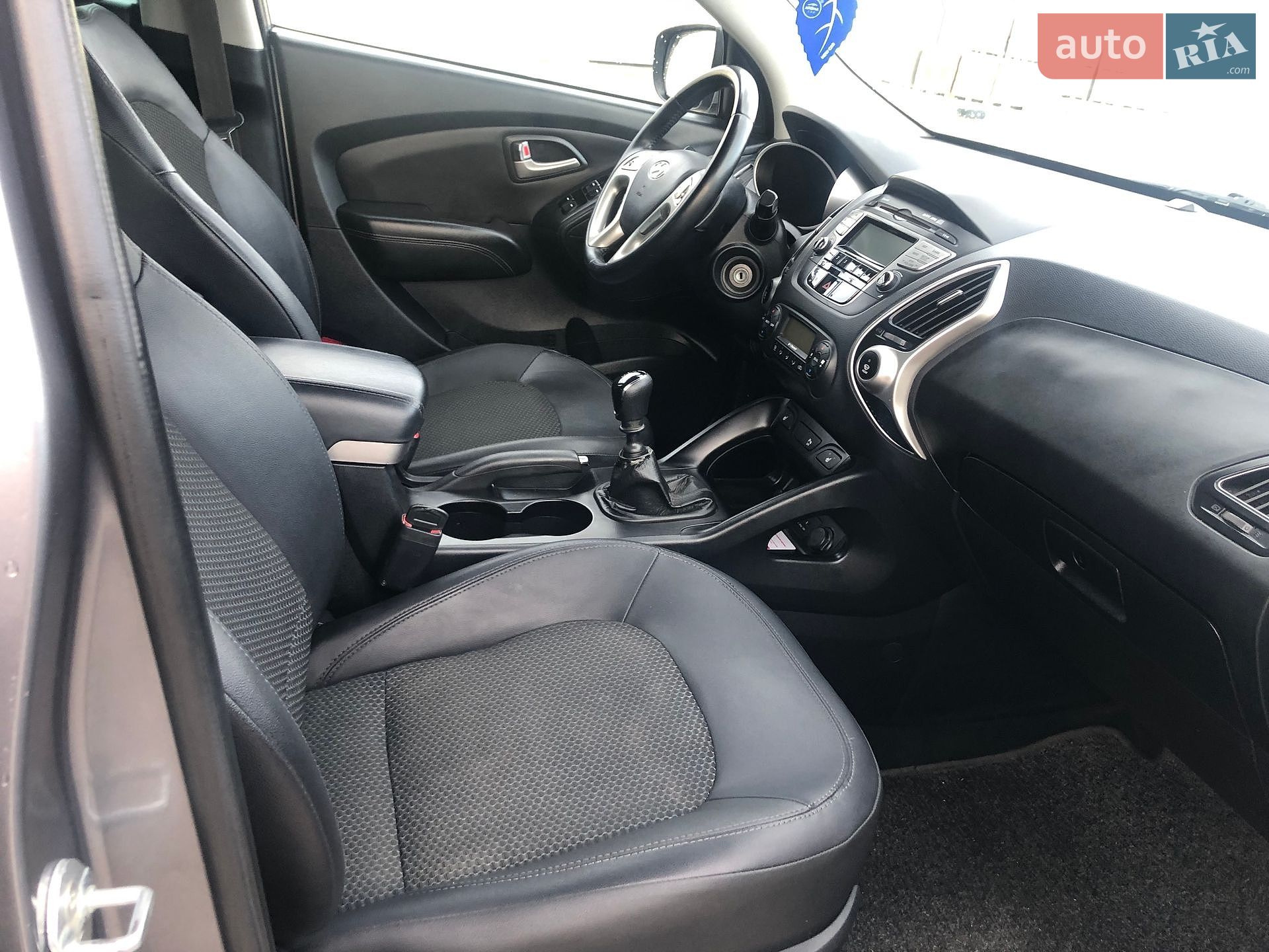 Hyundai ix35 2012 VIN TMAJU81VCCJ274724 фото оголошення 20 з 32