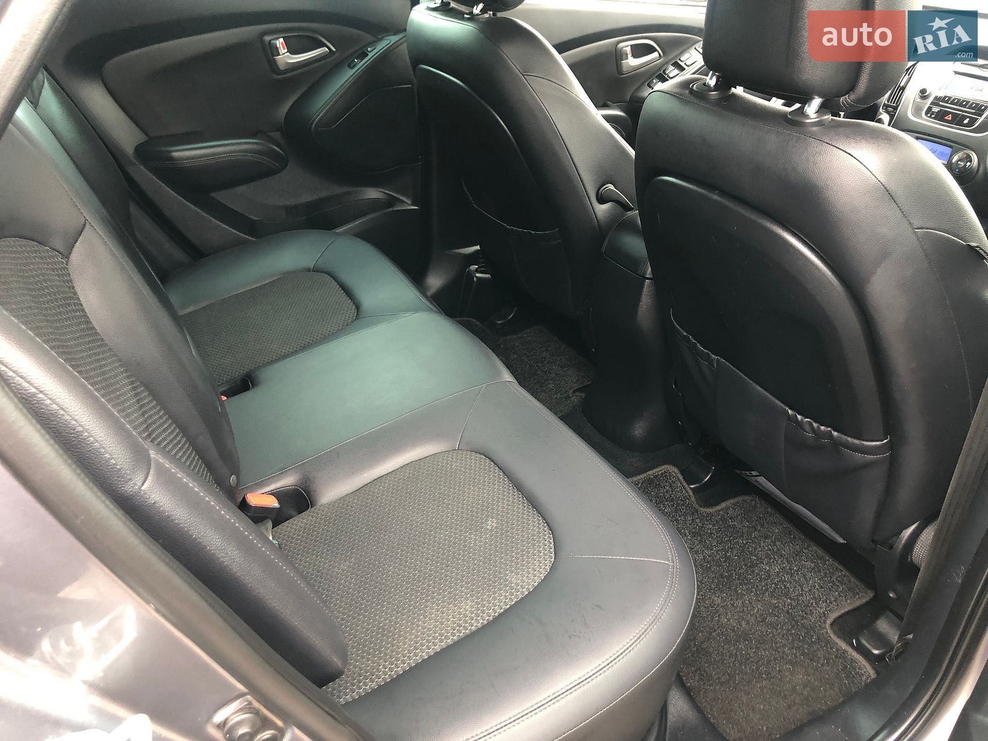 Hyundai ix35 2012 VIN TMAJU81VCCJ274724 фото оголошення 29 з 32