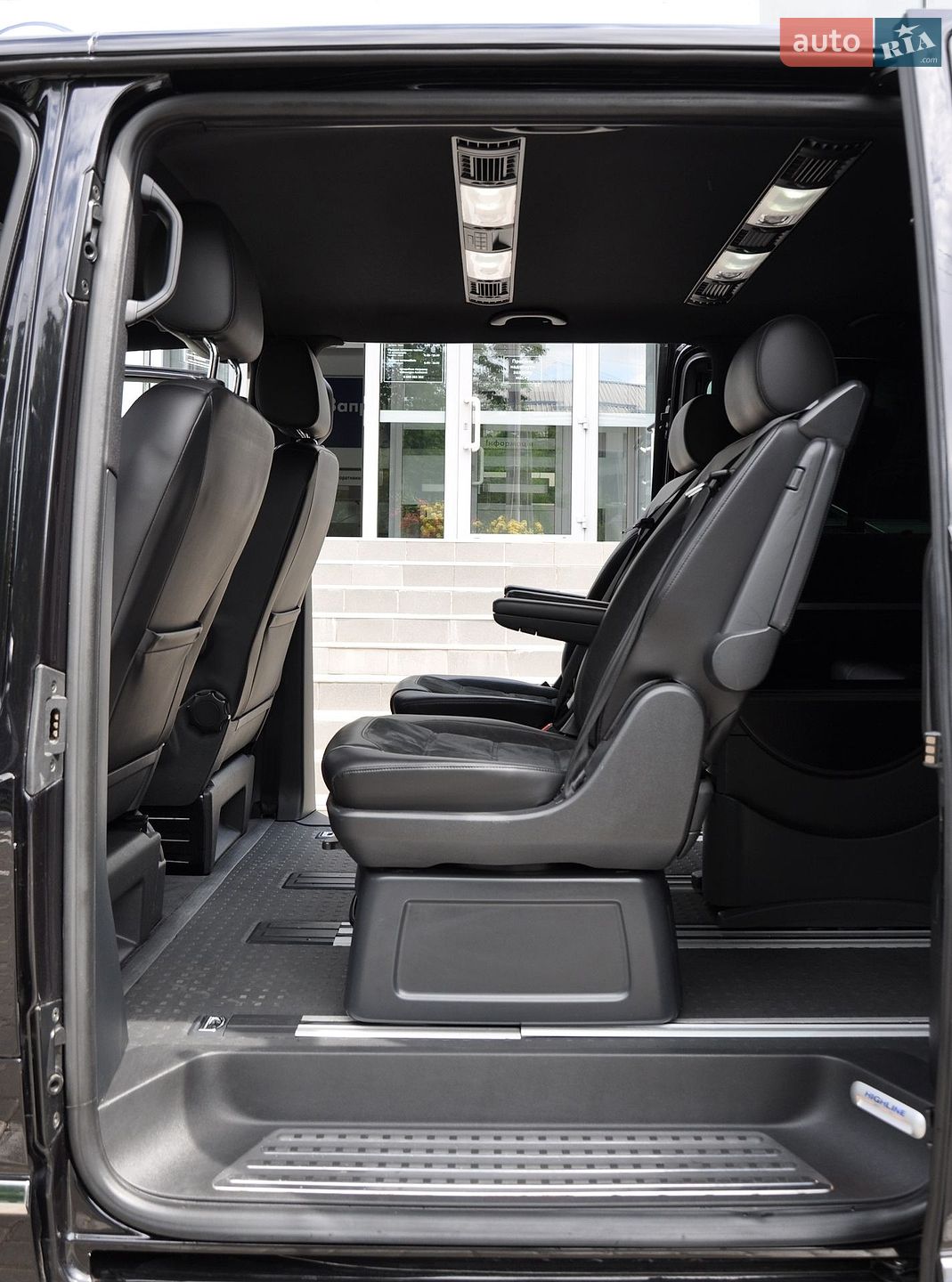 Volkswagen Multivan 2015 VIN WV2ZZZ7HZGH006930 фото оголошення 19 з 41