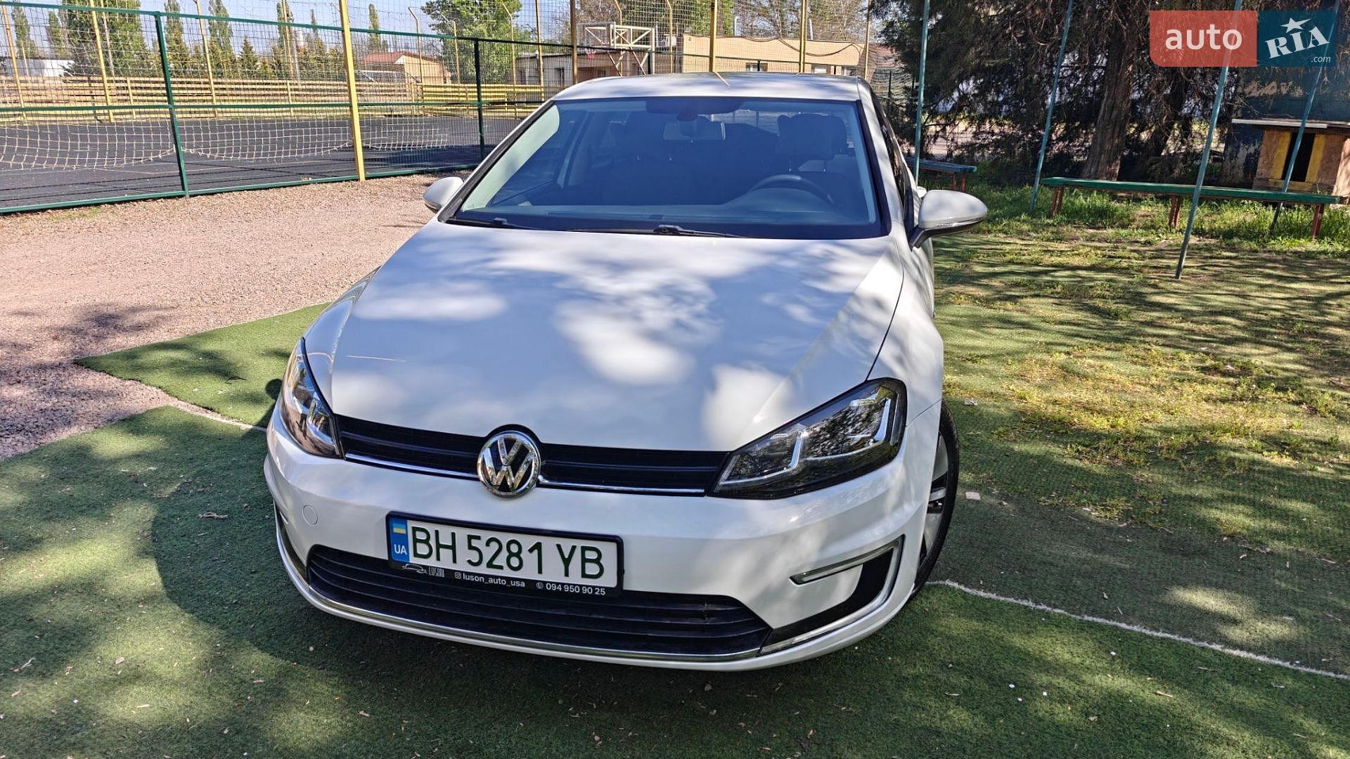 Volkswagen e-Golf 2016 VIN WVWKP7AU0GW917140 фото оголошення 3 з 19