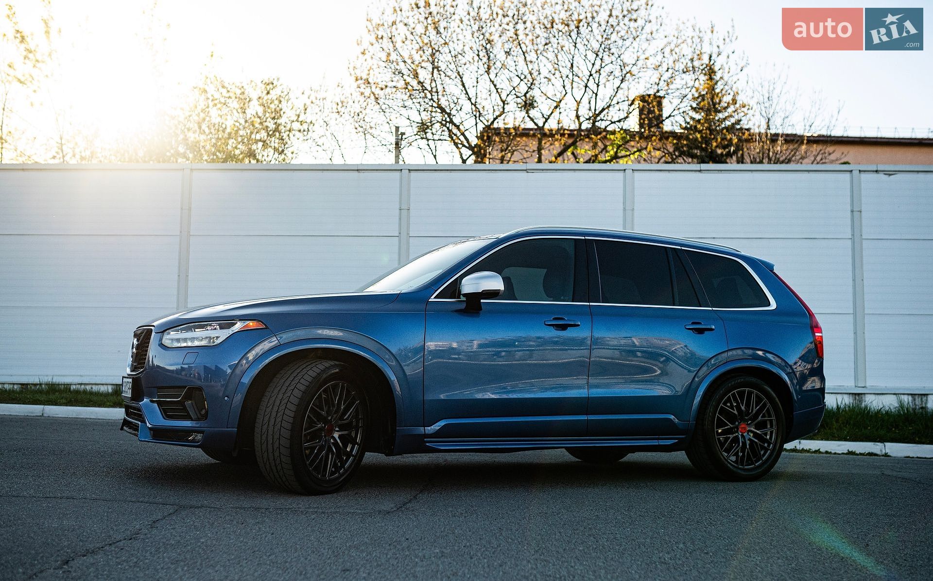 Volvo XC90 2017 VIN YV4A22PM9J1197360 фото оголошення 8 з 36