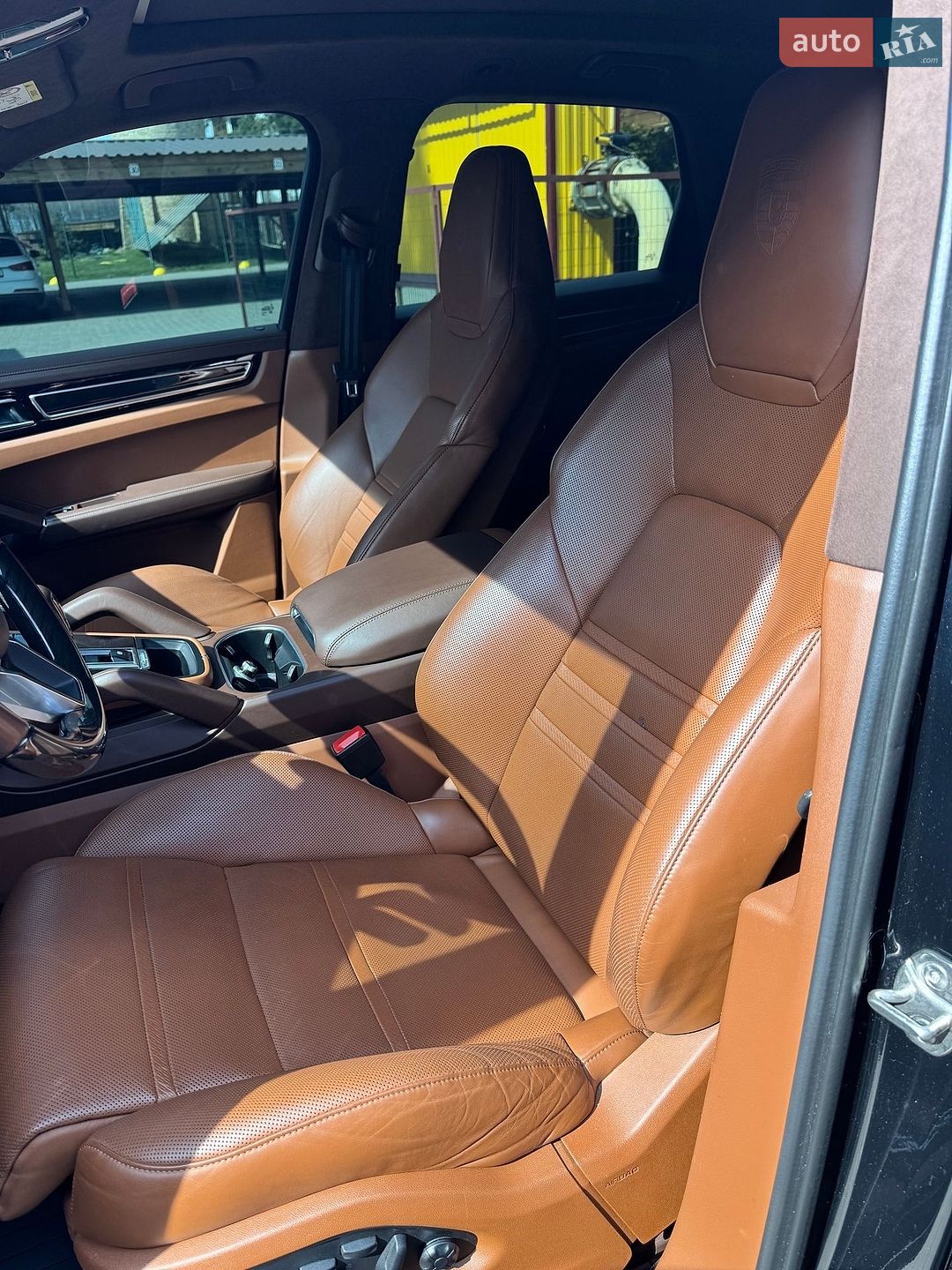Porsche Cayenne 2021 VIN WP1ZZZ9YZNDA32607 фото оголошення 18 з 28