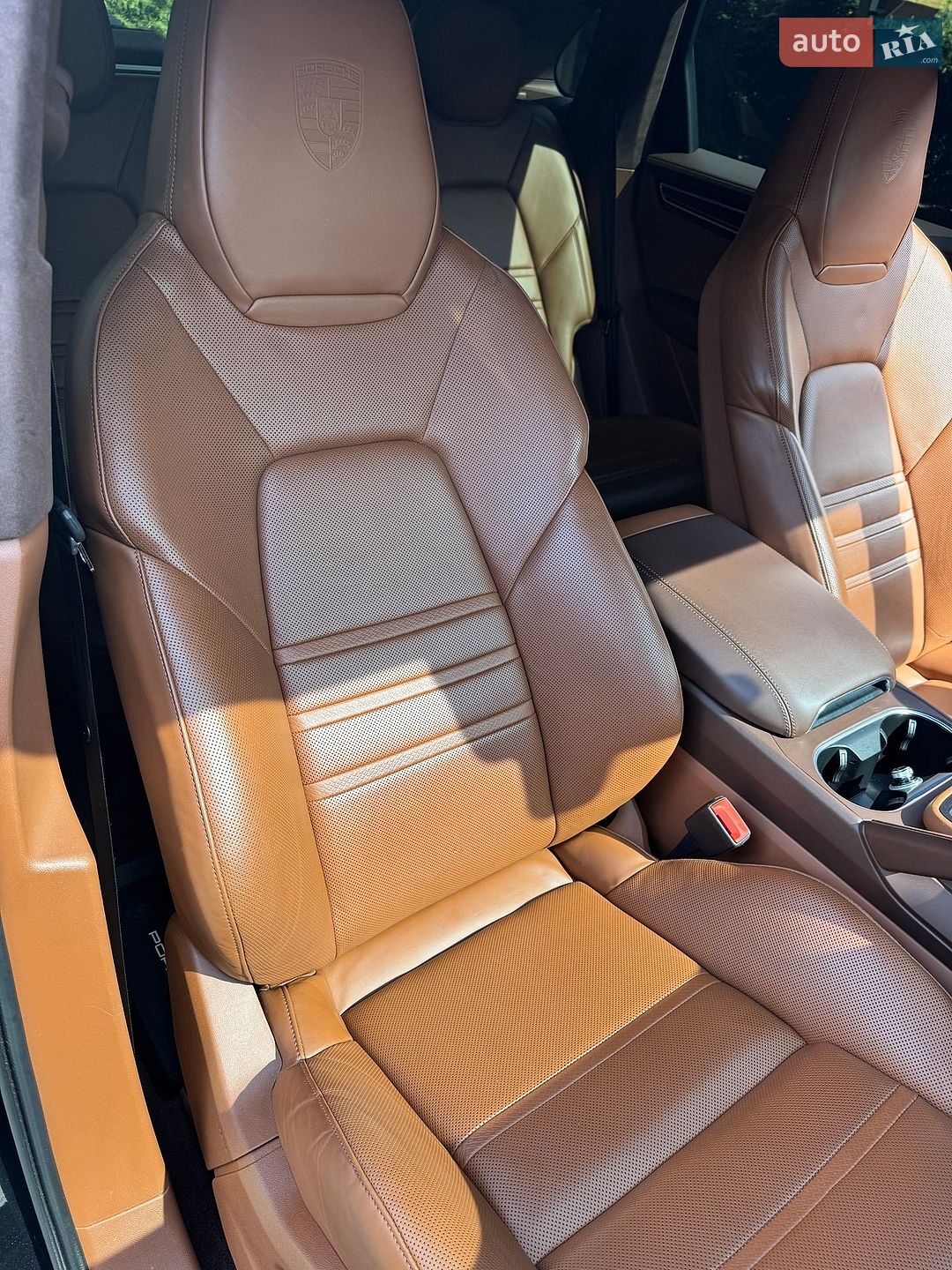 Porsche Cayenne 2021 VIN WP1ZZZ9YZNDA32607 фото оголошення 19 з 28