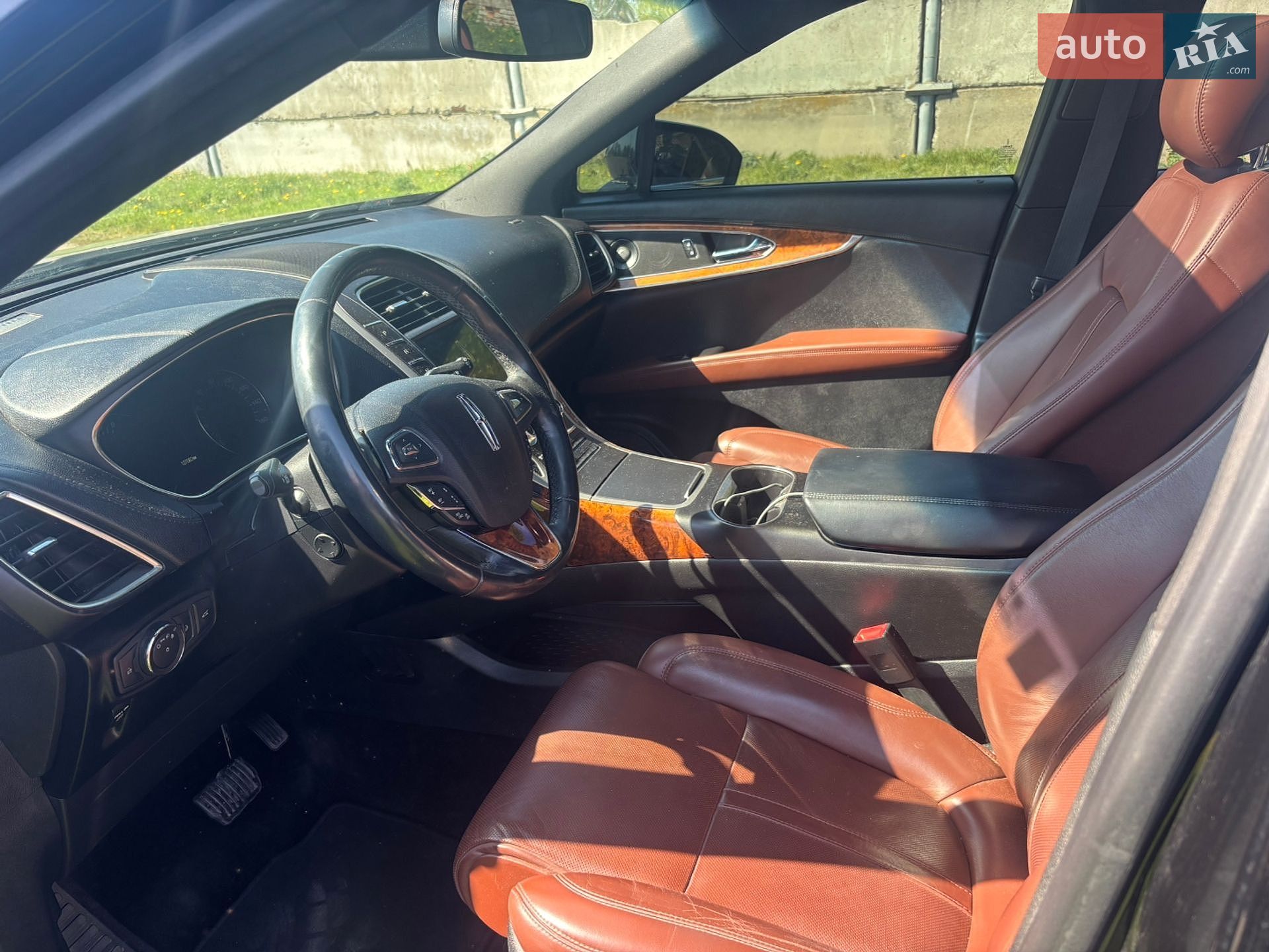 Lincoln MKX 2018 VIN 2LMPJ8LP2JBL48031 фото оголошення 10 з 28