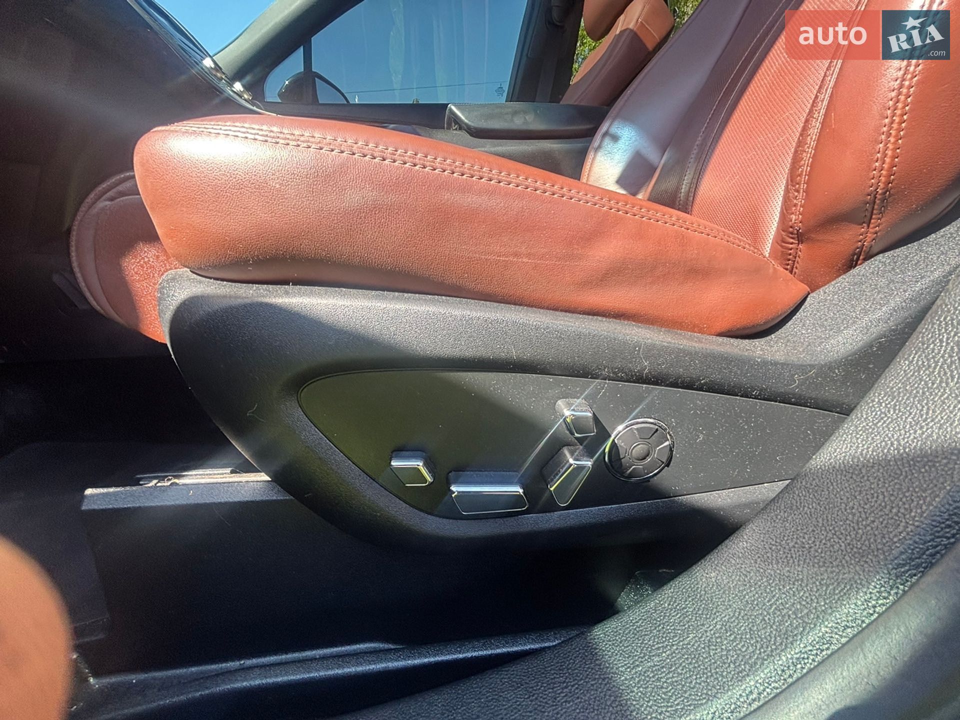 Lincoln MKX 2018 VIN 2LMPJ8LP2JBL48031 фото оголошення 23 з 28