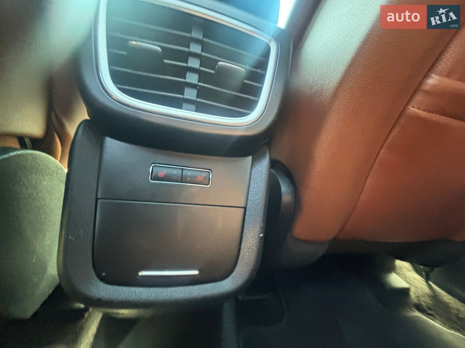Lincoln MKX 2018 VIN 2LMPJ8LP2JBL48031 фото оголошення 25 з 28