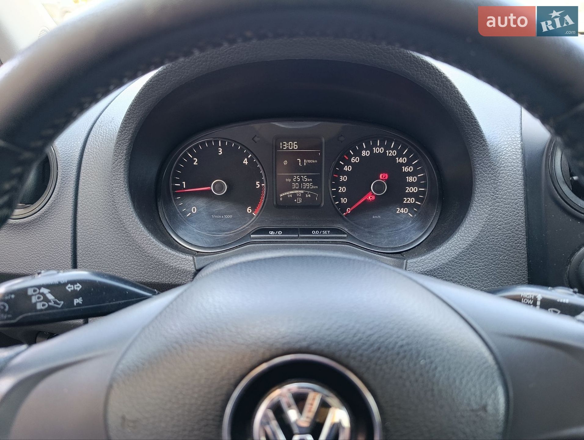 Volkswagen Amarok 2015 VIN WV1ZZZ2HZFA034542 фото оголошення 3 з 15
