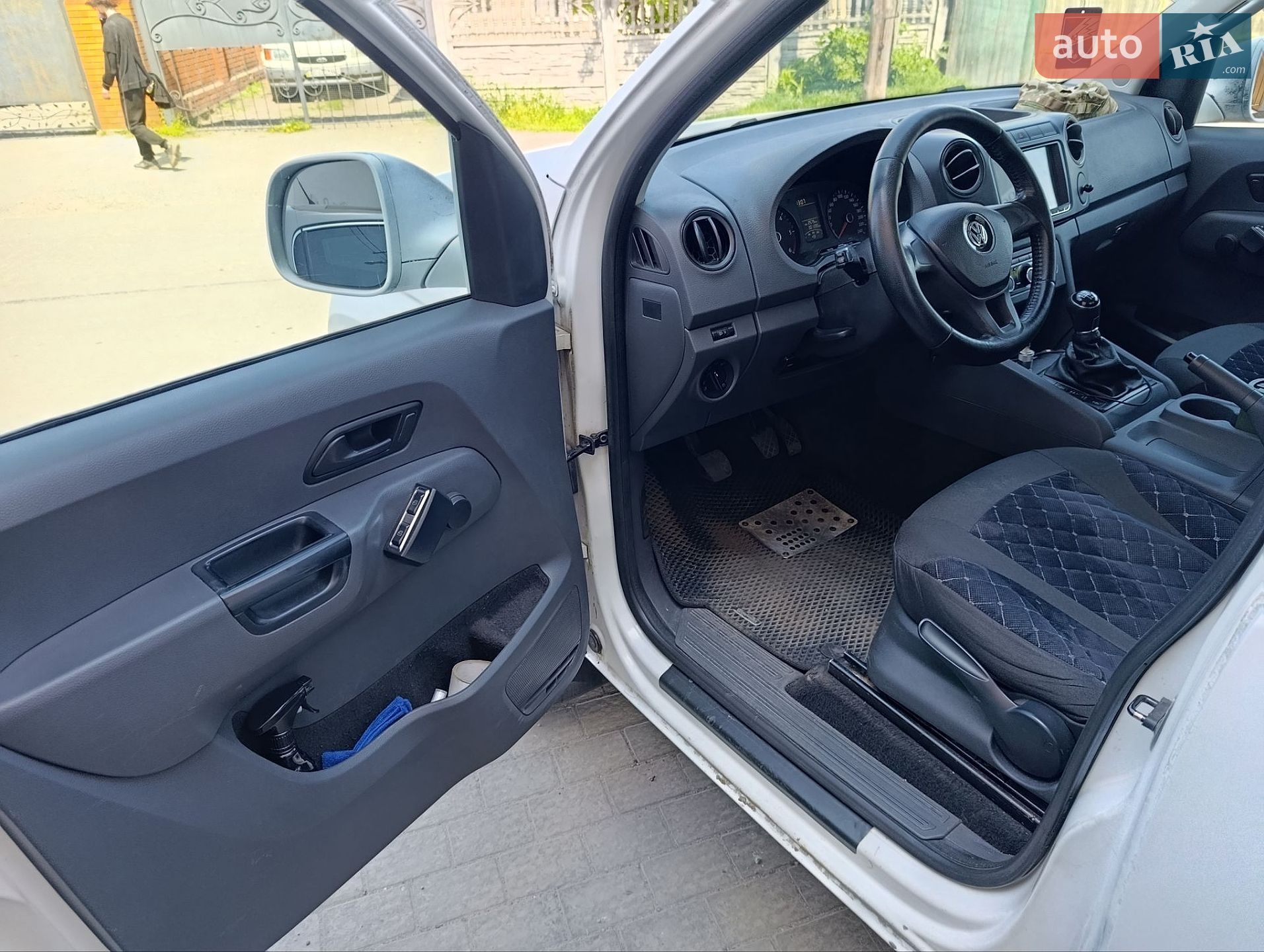 Volkswagen Amarok 2015 VIN WV1ZZZ2HZFA034542 фото оголошення 4 з 15