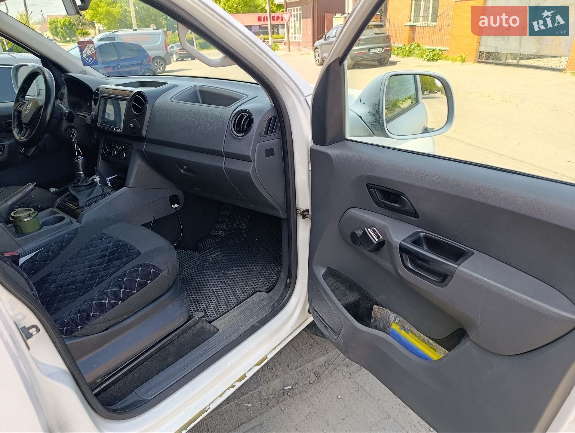 Volkswagen Amarok 2015 VIN WV1ZZZ2HZFA034542 фото оголошення 5 з 15