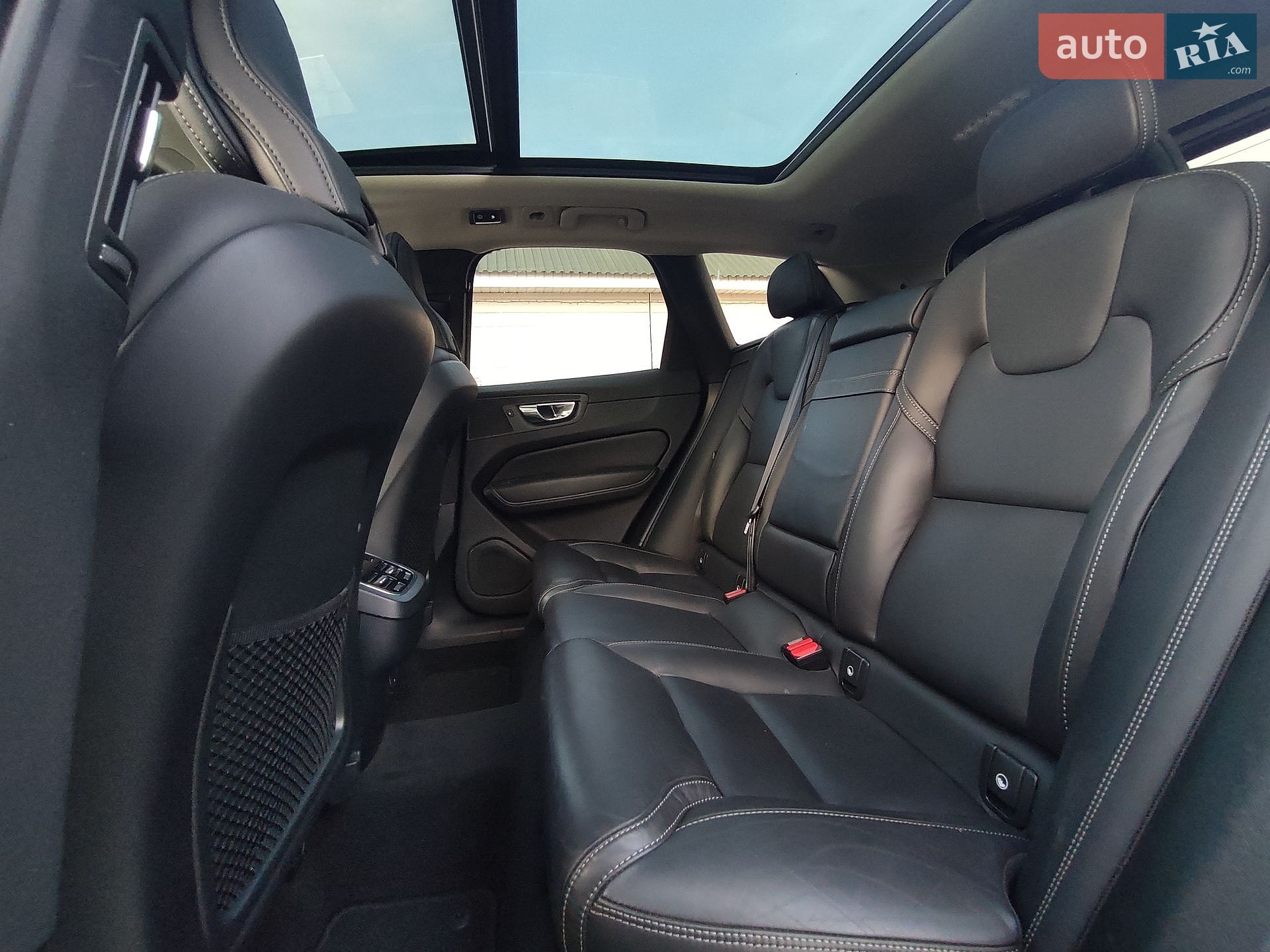 Volvo XC60 2021 VIN YV4102RL4M1876001 фото оголошення 57 з 67