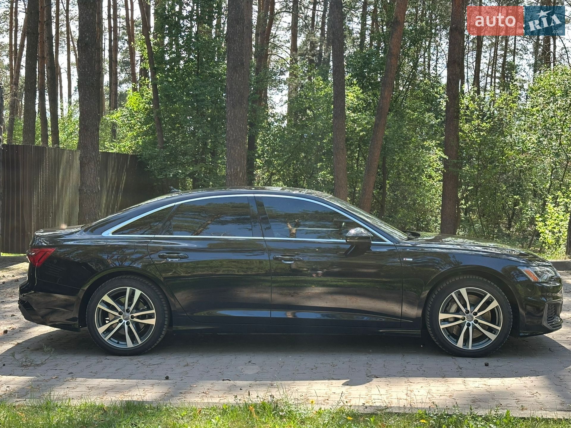 Audi A6 2018 VIN WAUL2AF24KN056273 фото оголошення 3 з 36