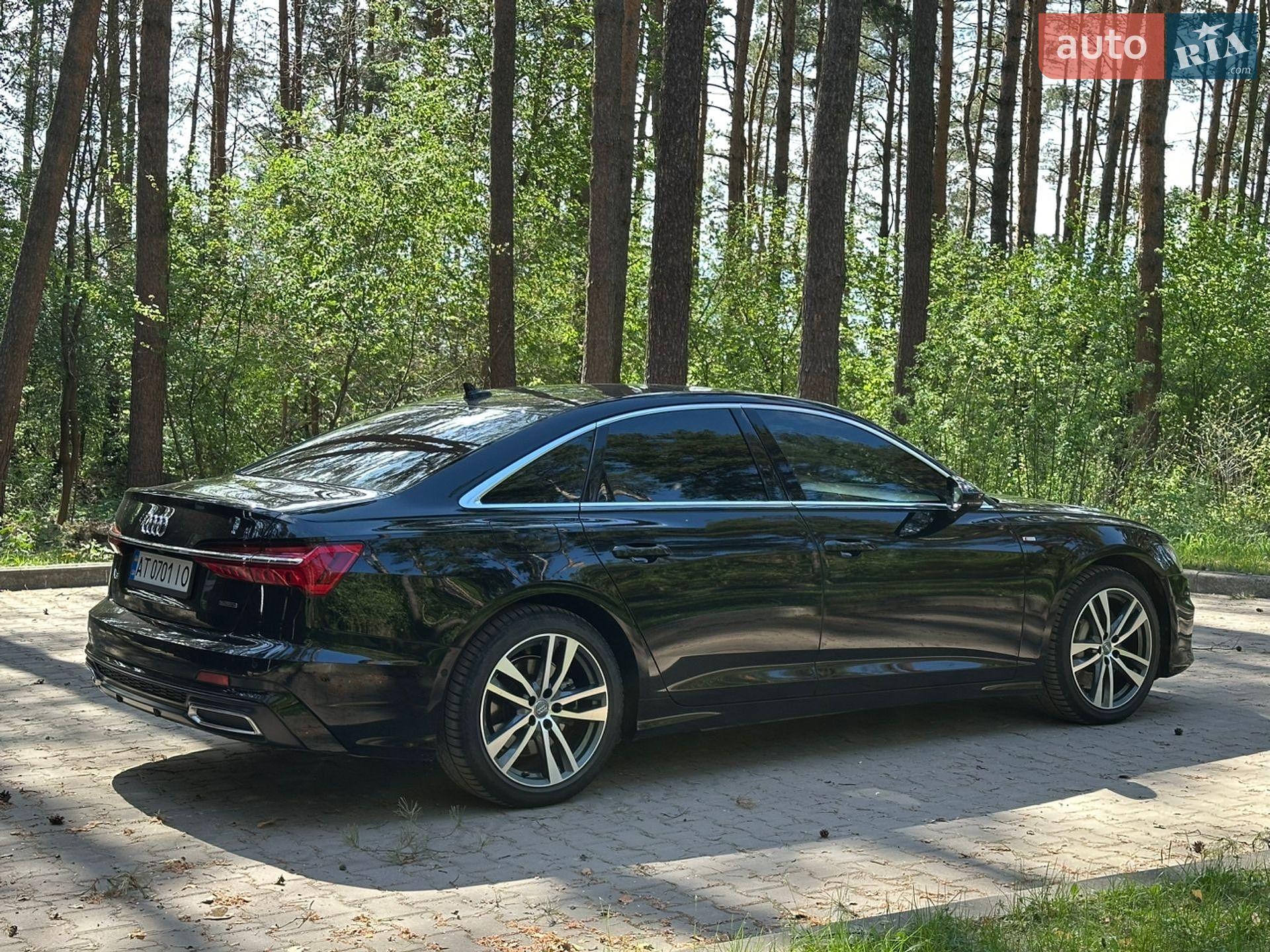 Audi A6 2018 VIN WAUL2AF24KN056273 фото оголошення 4 з 36
