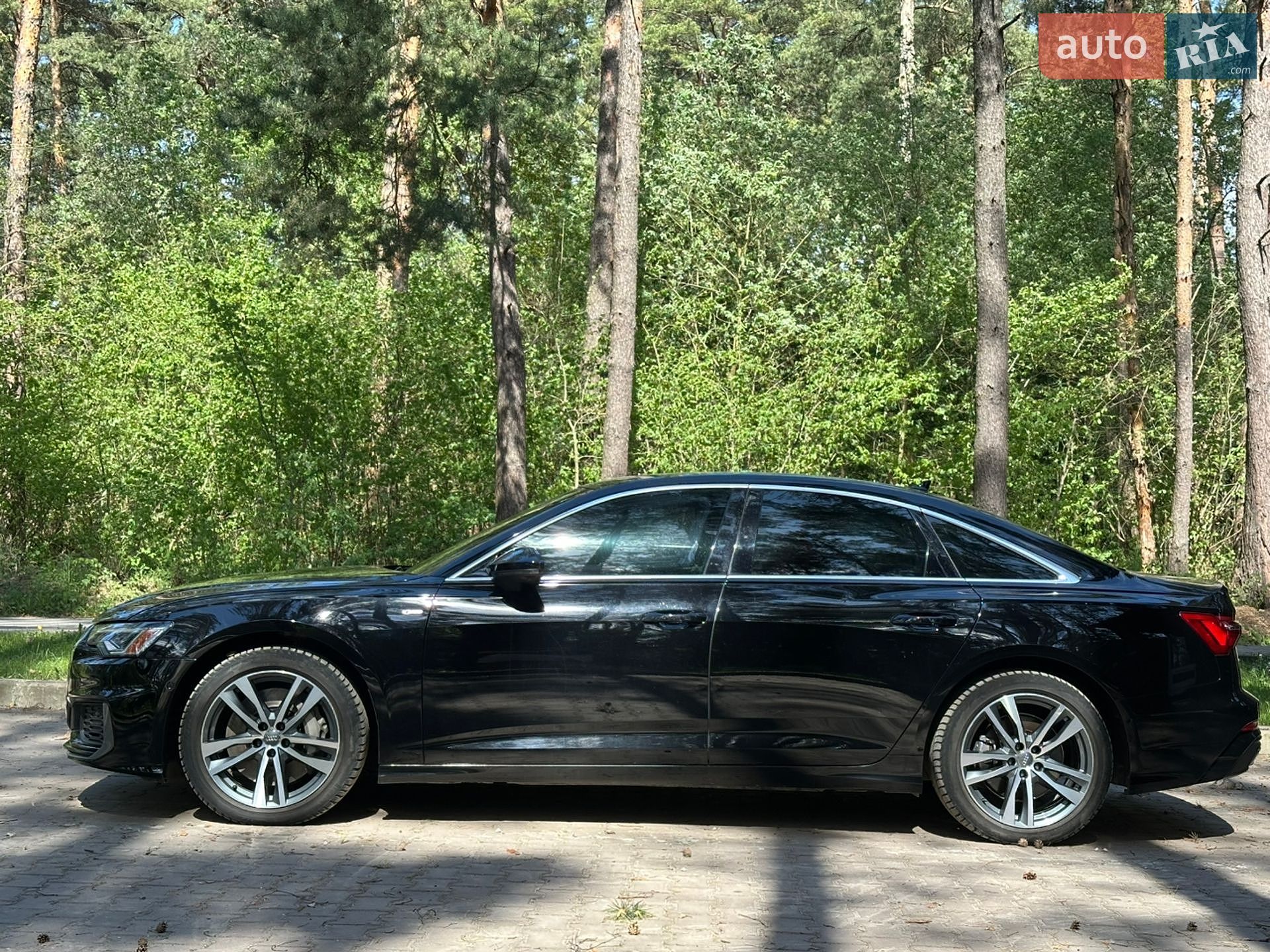 Audi A6 2018 VIN WAUL2AF24KN056273 фото оголошення 7 з 36
