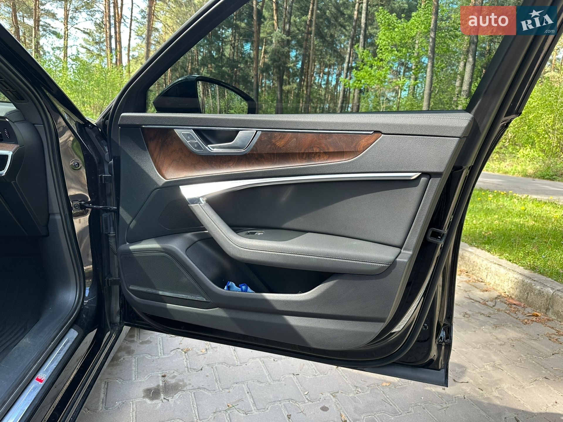 Audi A6 2018 VIN WAUL2AF24KN056273 фото оголошення 28 з 36
