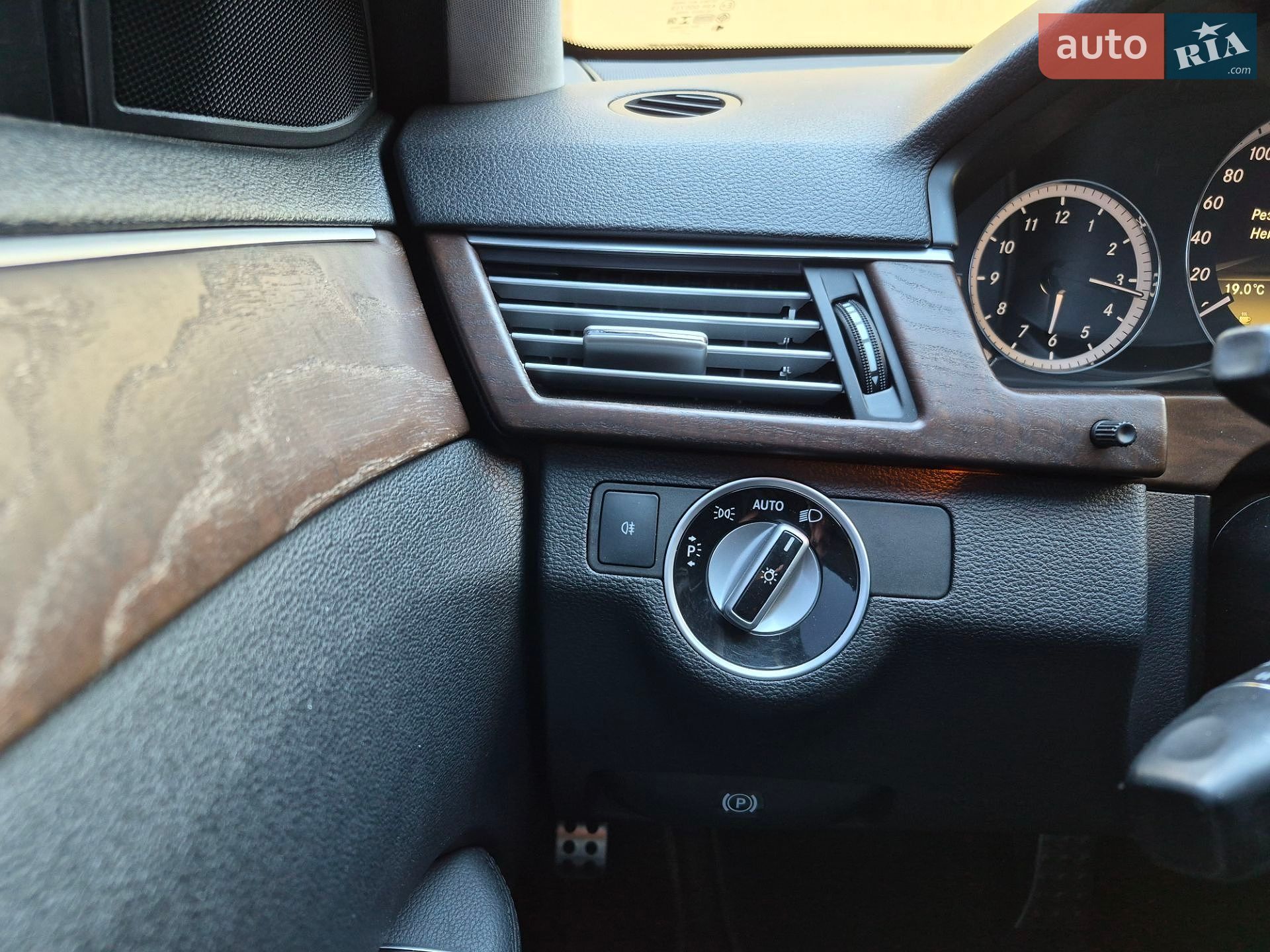 Mercedes-Benz E-Class 2012 VIN WDD2120821A626817 фото оголошення 2 з 61
