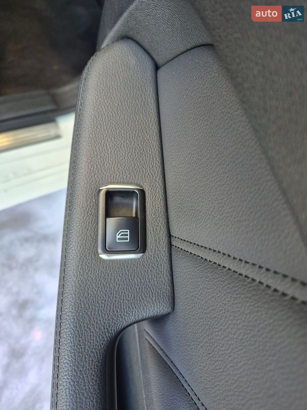 Mercedes-Benz E-Class 2012 VIN WDD2120821A626817 фото оголошення 19 з 61