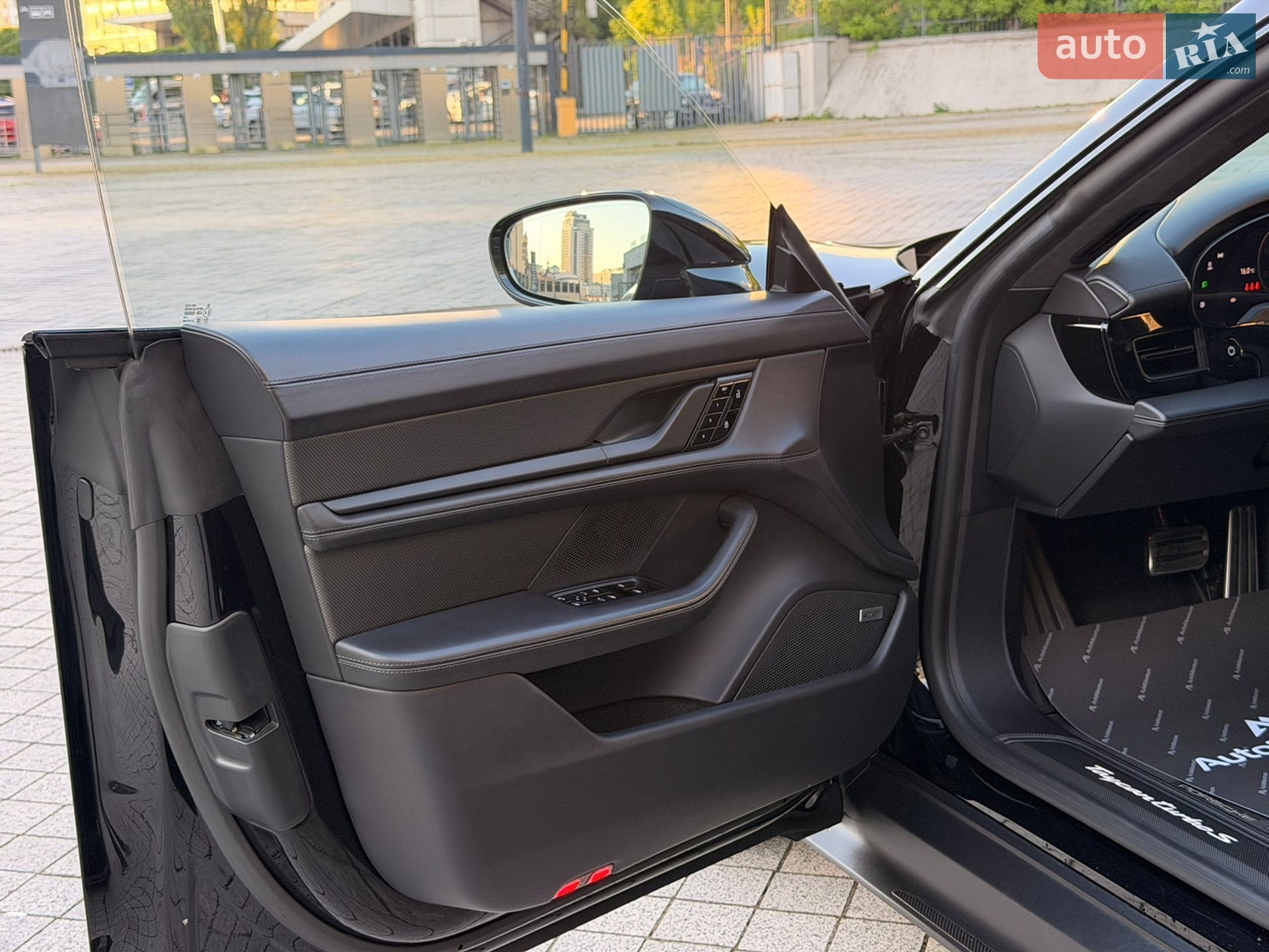 Porsche Taycan 2021 VIN WP0ZZZY1ZMSA58078 фото оголошення 7 з 36