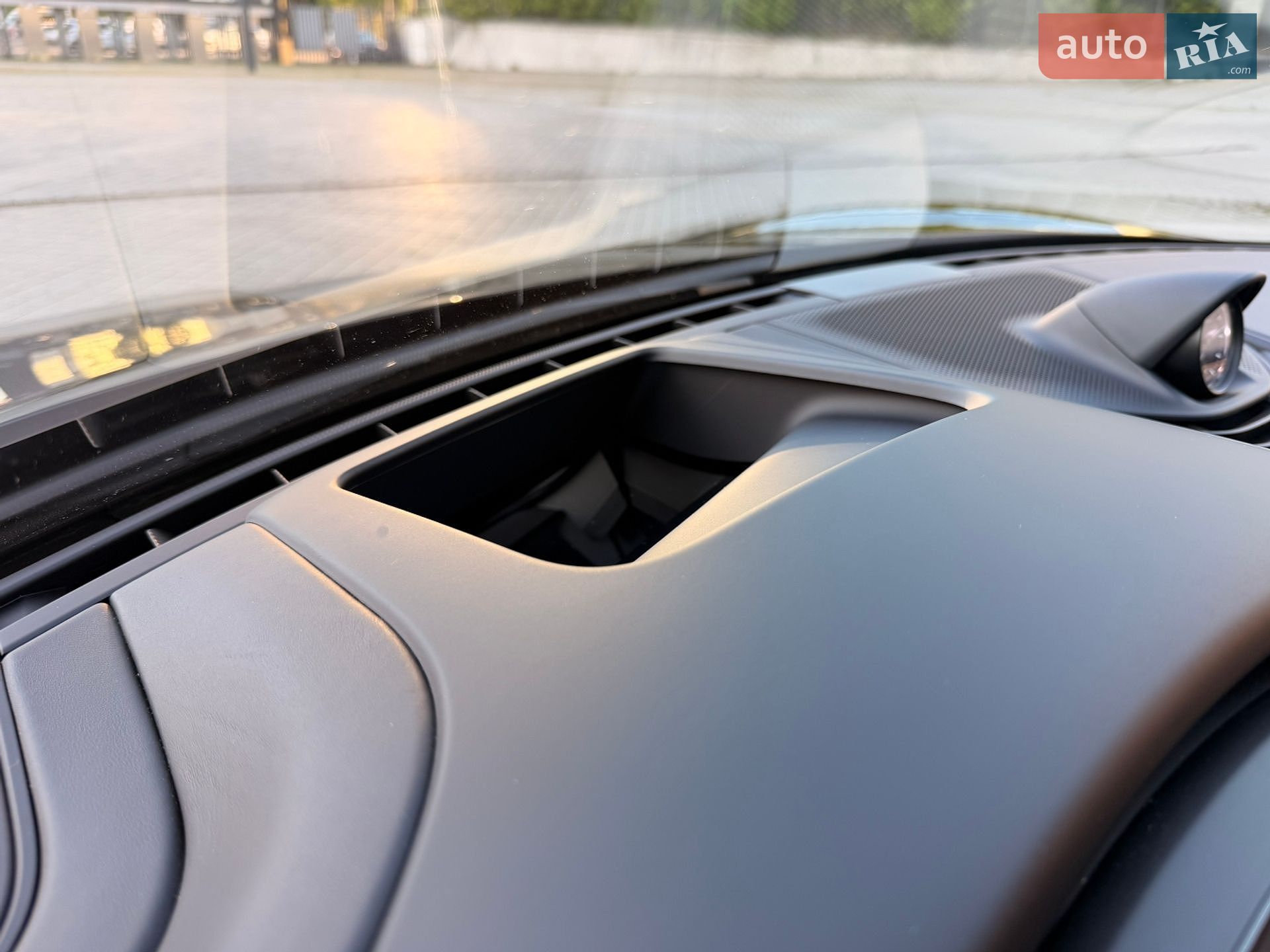Porsche Taycan 2021 VIN WP0ZZZY1ZMSA58078 фото оголошення 10 з 36