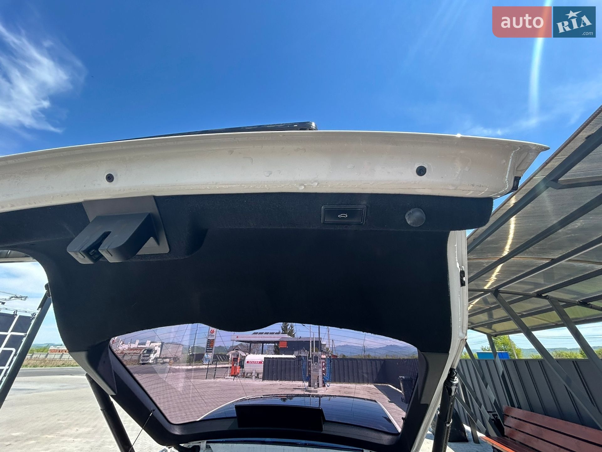 Skoda Superb 2018 VIN TMBAH7NP8K7024603 фото оголошення 8 з 17