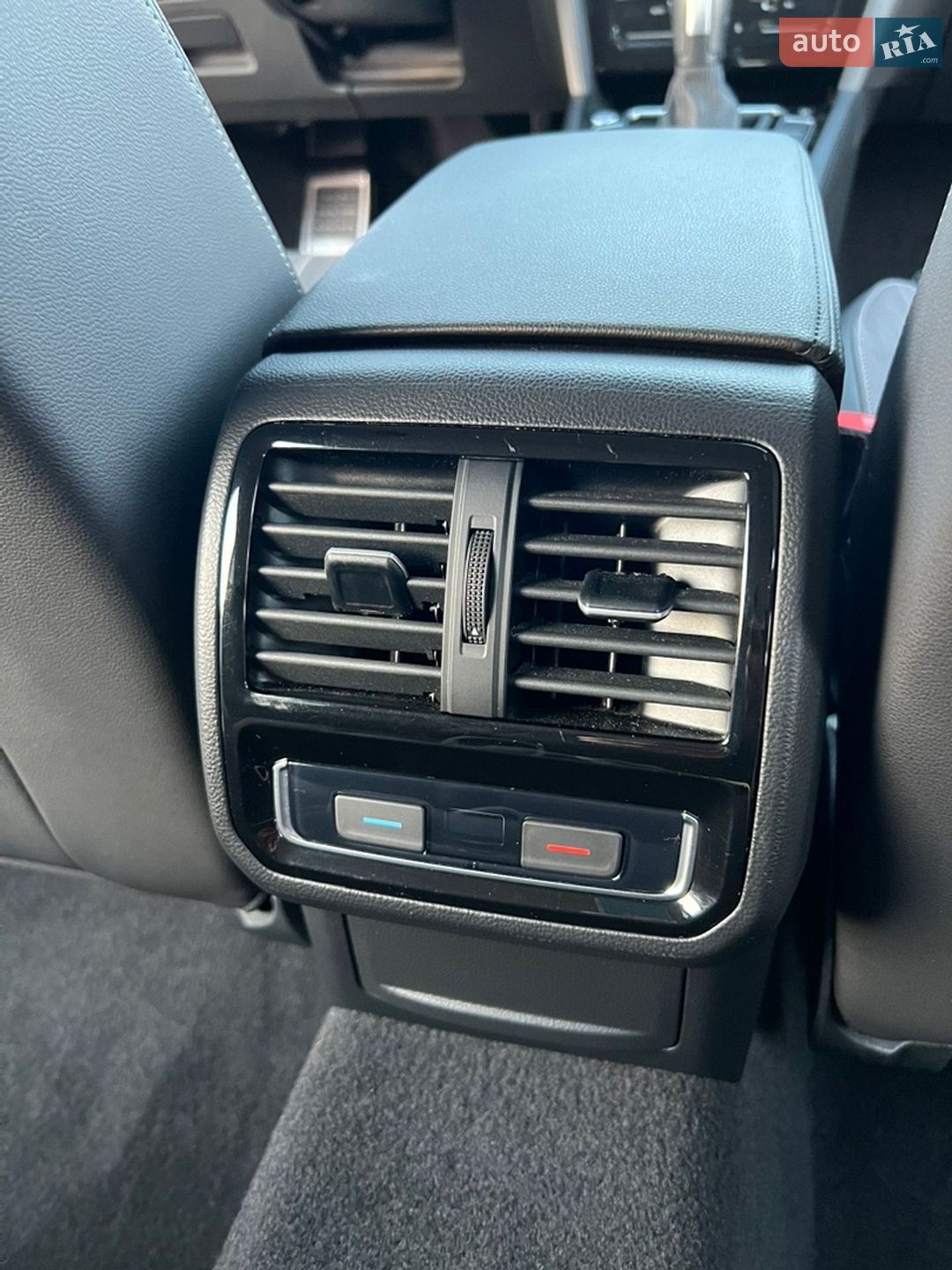 Volkswagen Passat Alltrack 2020 VIN WVWZZZ3CZME024908 фото оголошення 33 з 48