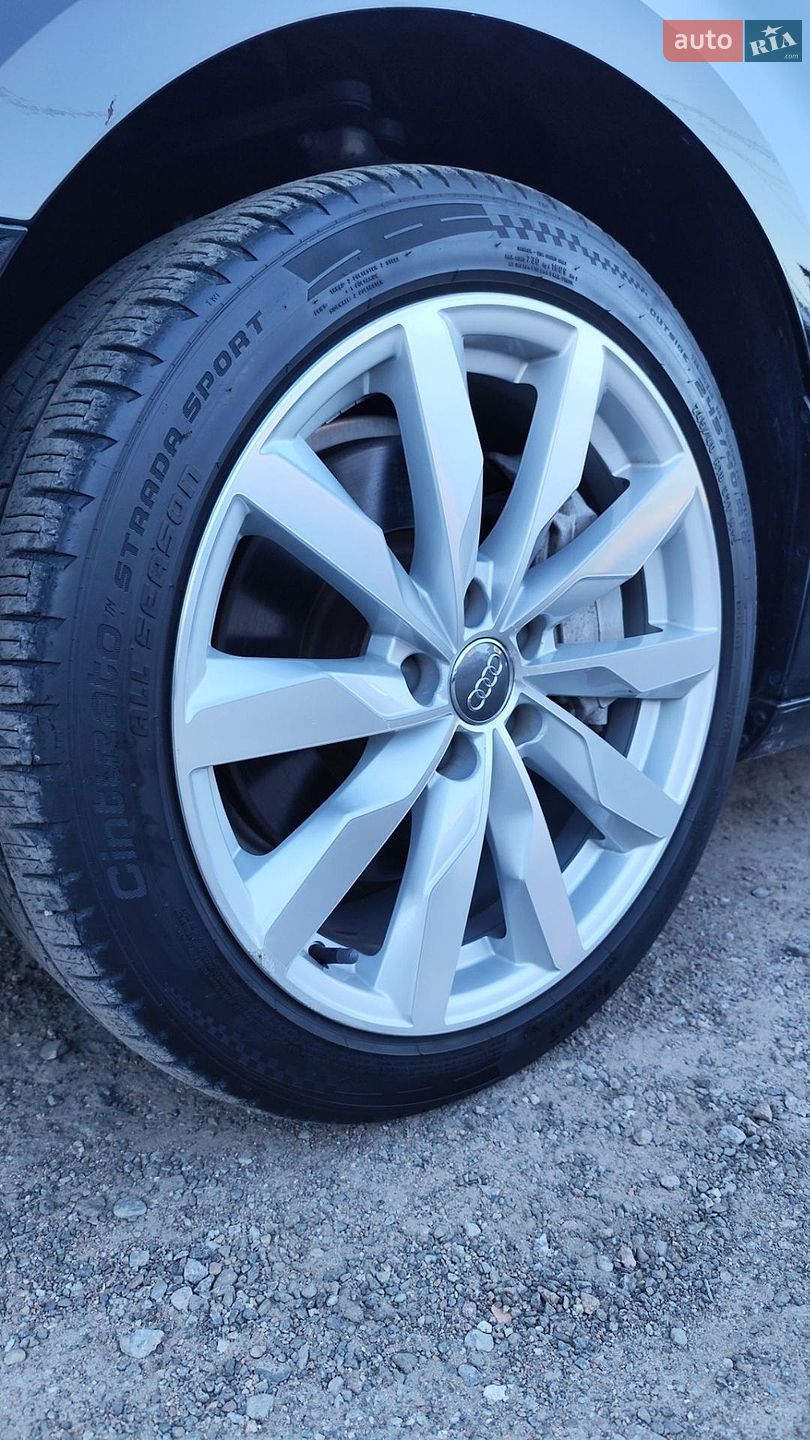 Audi A4 2017 VIN WAUGNAF4XHN015620 фото оголошення 13 з 28