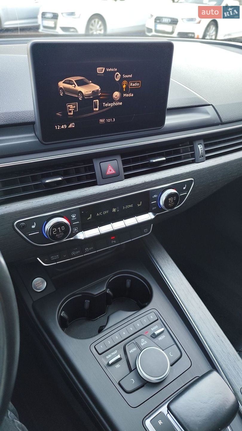 Audi A4 2017 VIN WAUGNAF4XHN015620 фото оголошення 14 з 28