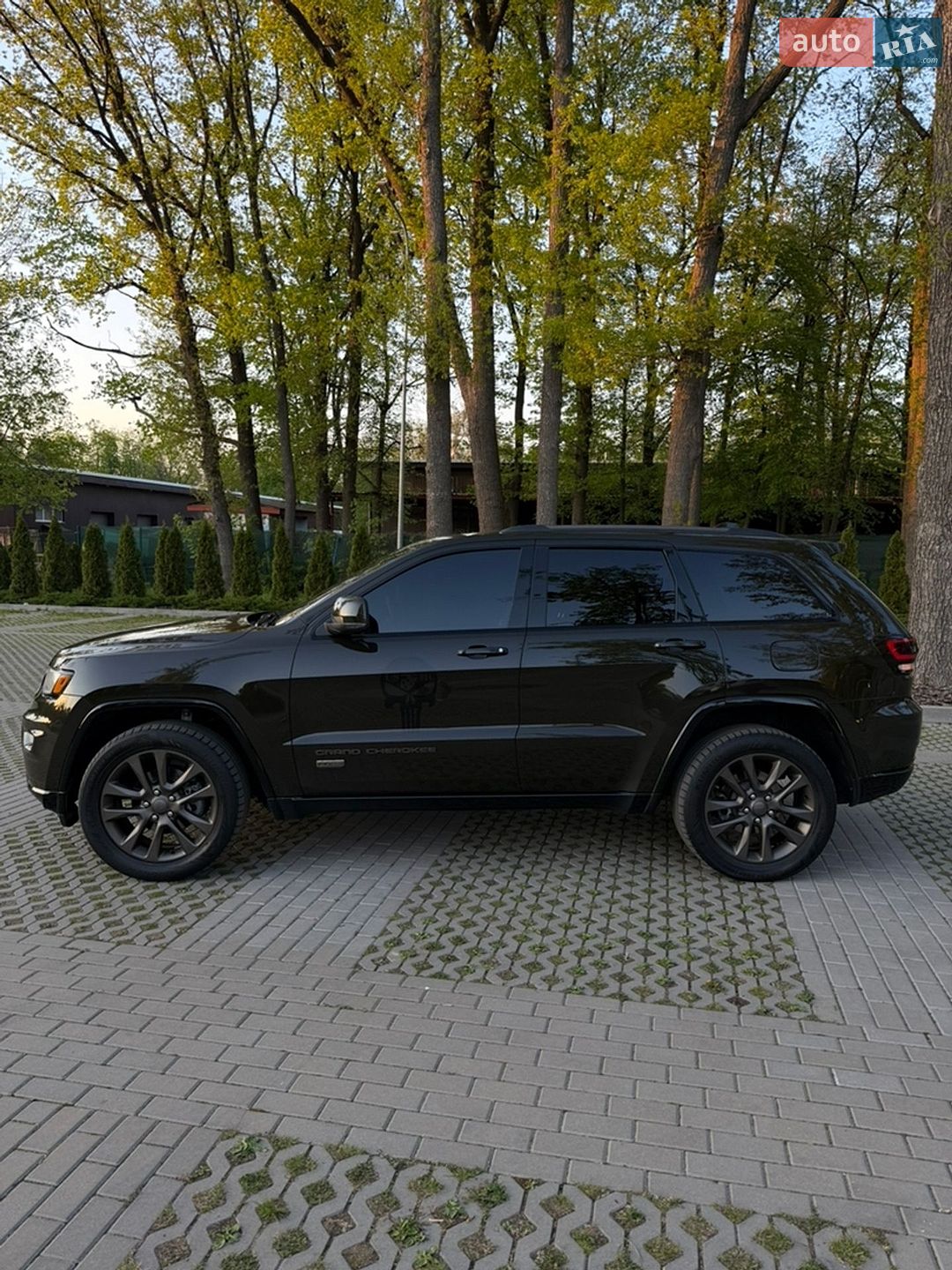 Jeep Grand Cherokee 2016 VIN 1C4RJFBG2GC431823 фото оголошення 8 з 35