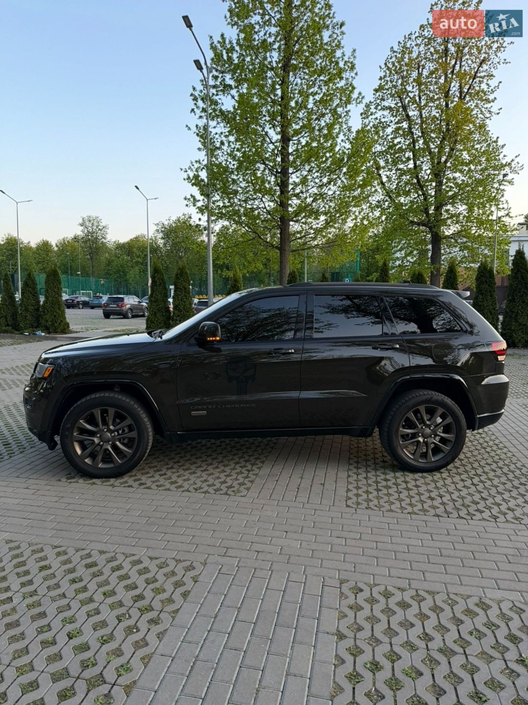 Jeep Grand Cherokee 2016 VIN 1C4RJFBG2GC431823 фото оголошення 10 з 35