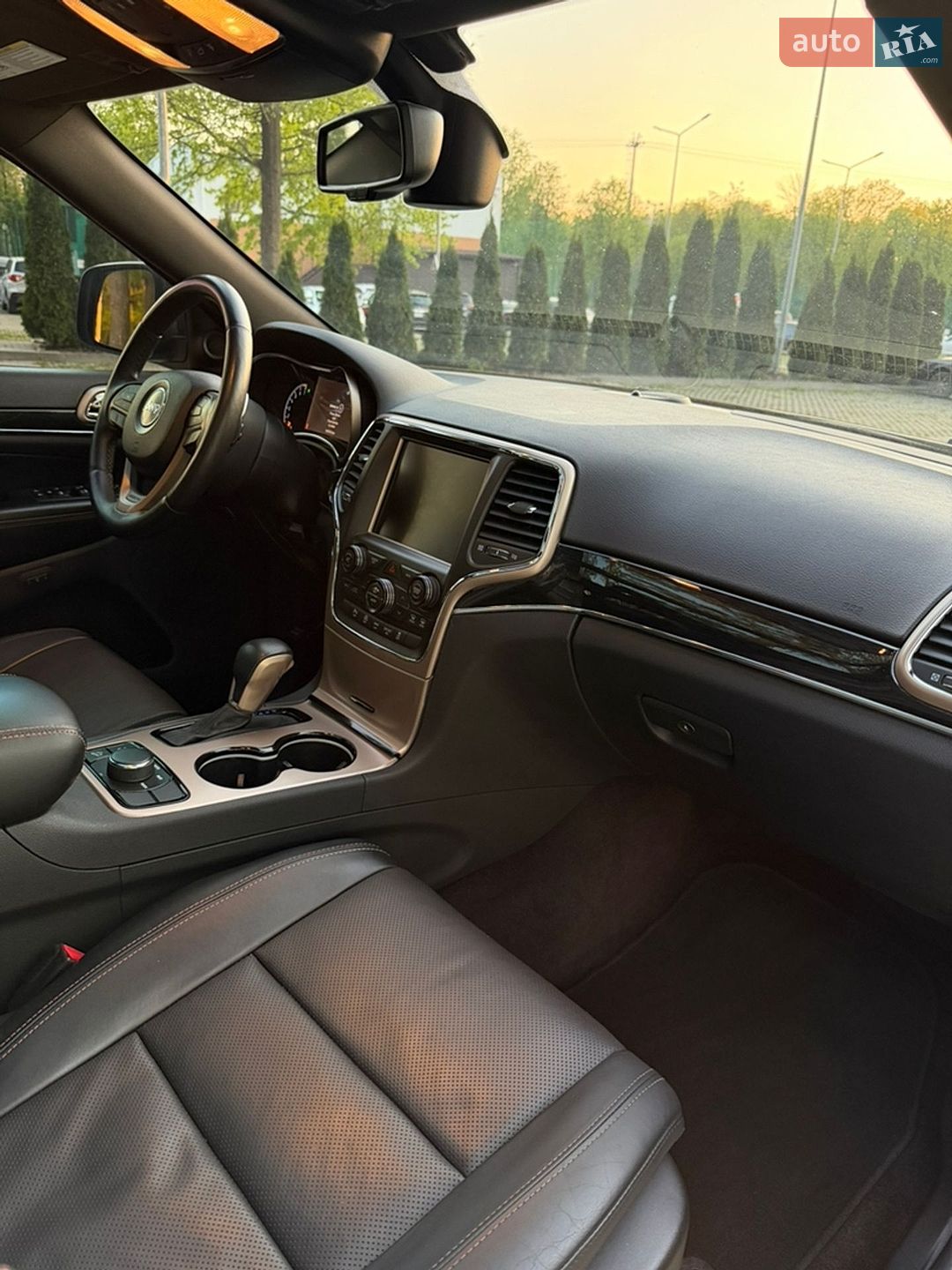 Jeep Grand Cherokee 2016 VIN 1C4RJFBG2GC431823 фото оголошення 20 з 35