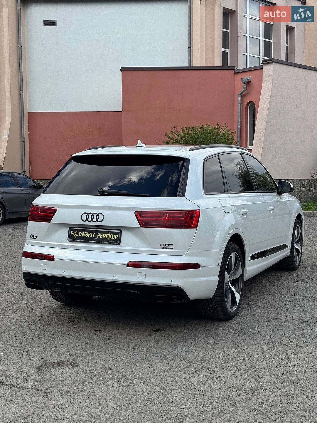 Audi Q7 2016 VIN WA1LAAF78HD014019 фото оголошення 16 з 18