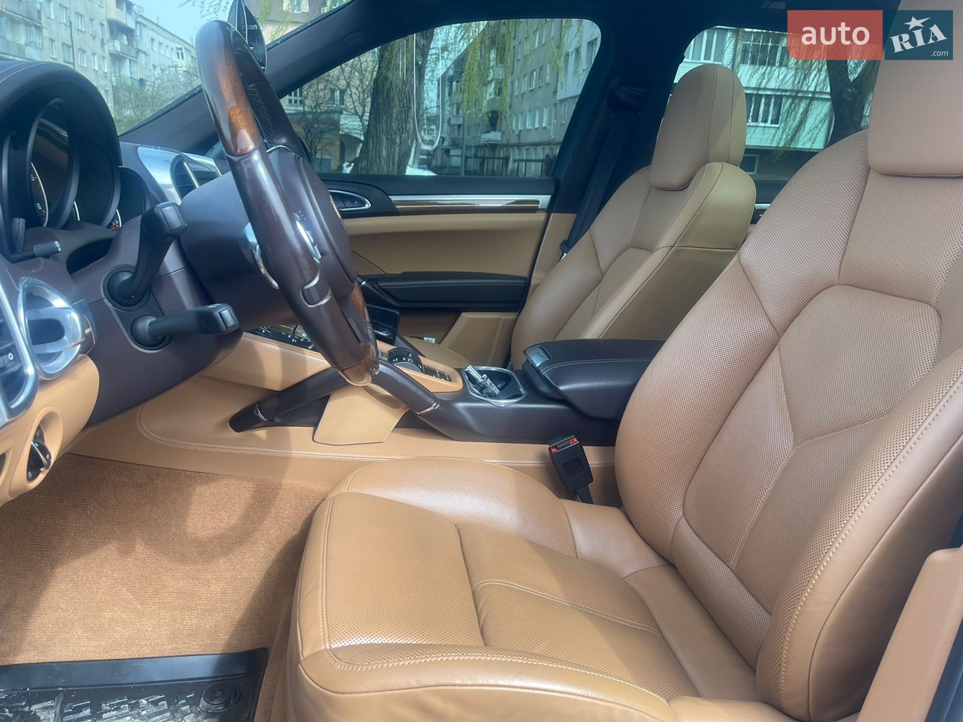 Porsche Cayenne 2013 VIN WP1AF2A22ELA41345 фото оголошення 10 з 28