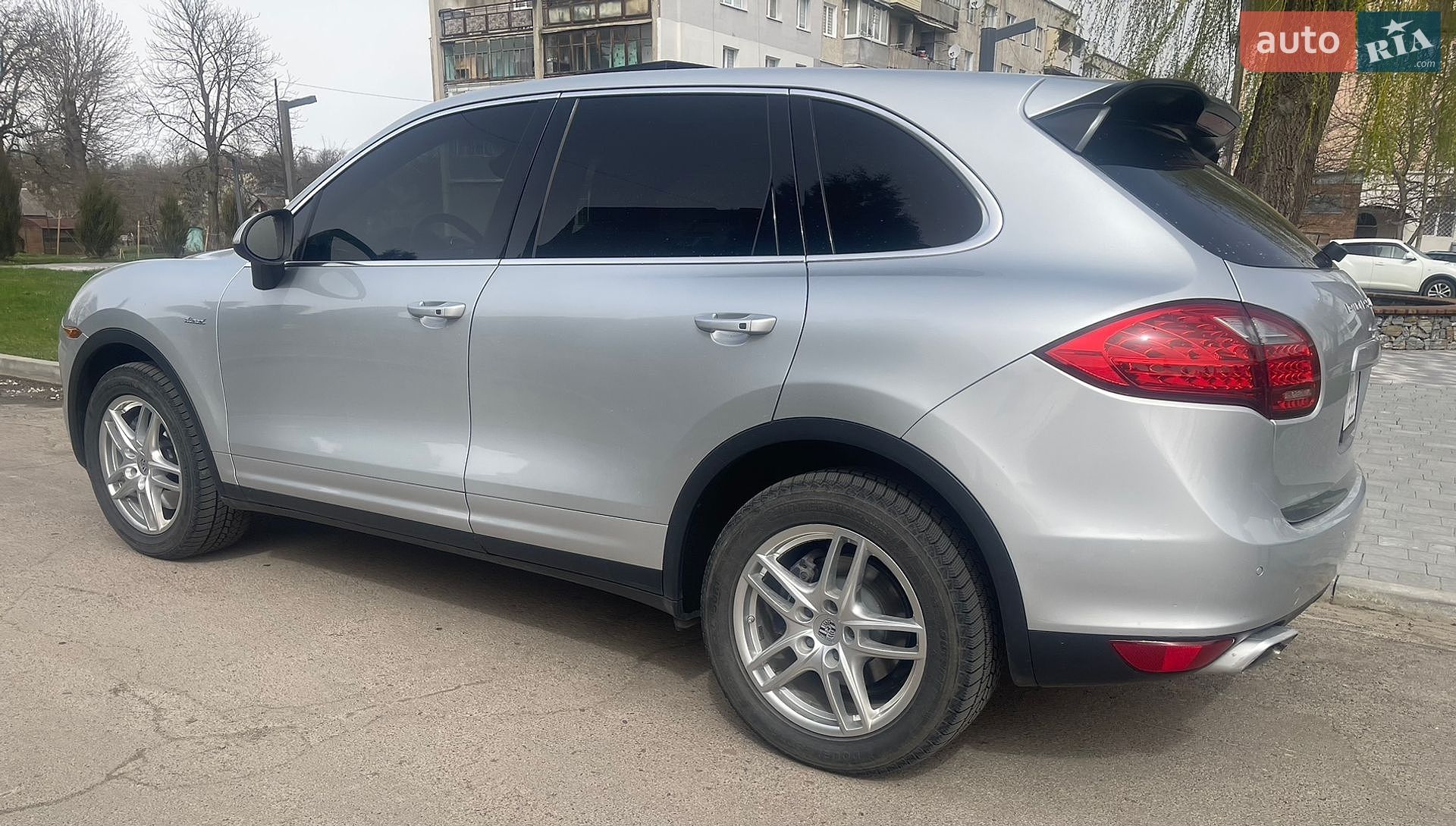 Porsche Cayenne 2013 VIN WP1AF2A22ELA41345 фото оголошення 7 з 28