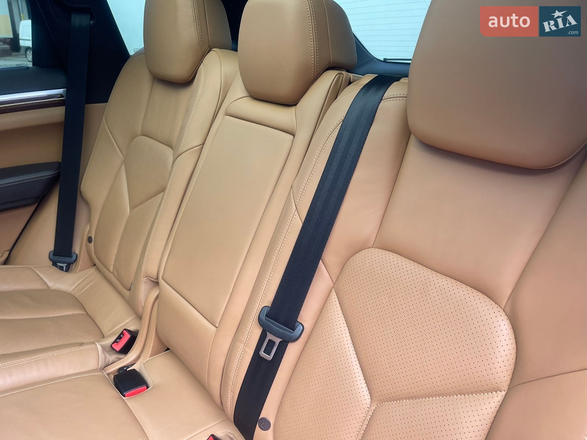 Porsche Cayenne 2013 VIN WP1AF2A22ELA41345 фото оголошення 19 з 28