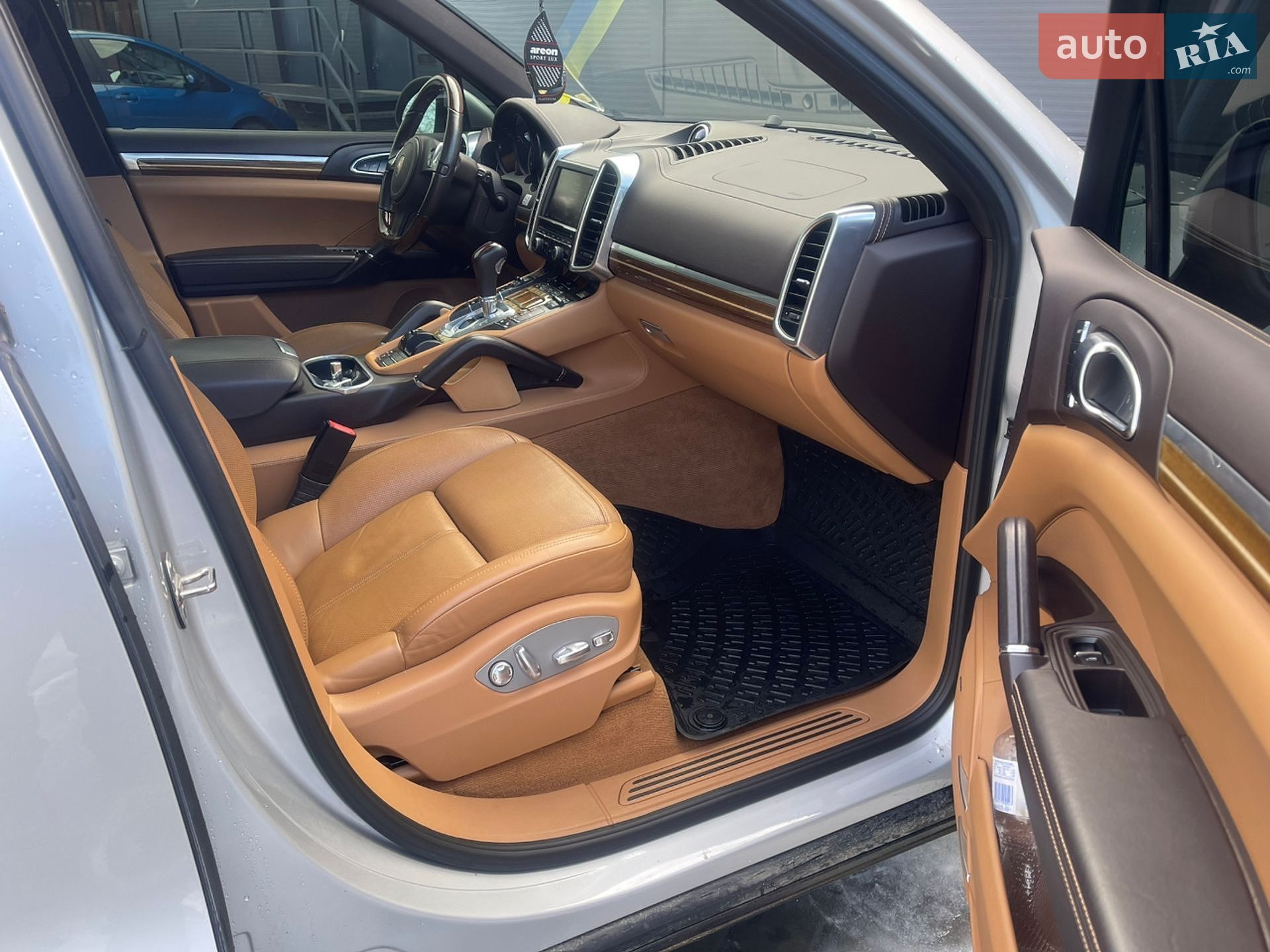 Porsche Cayenne 2013 VIN WP1AF2A22ELA41345 фото оголошення 14 з 28