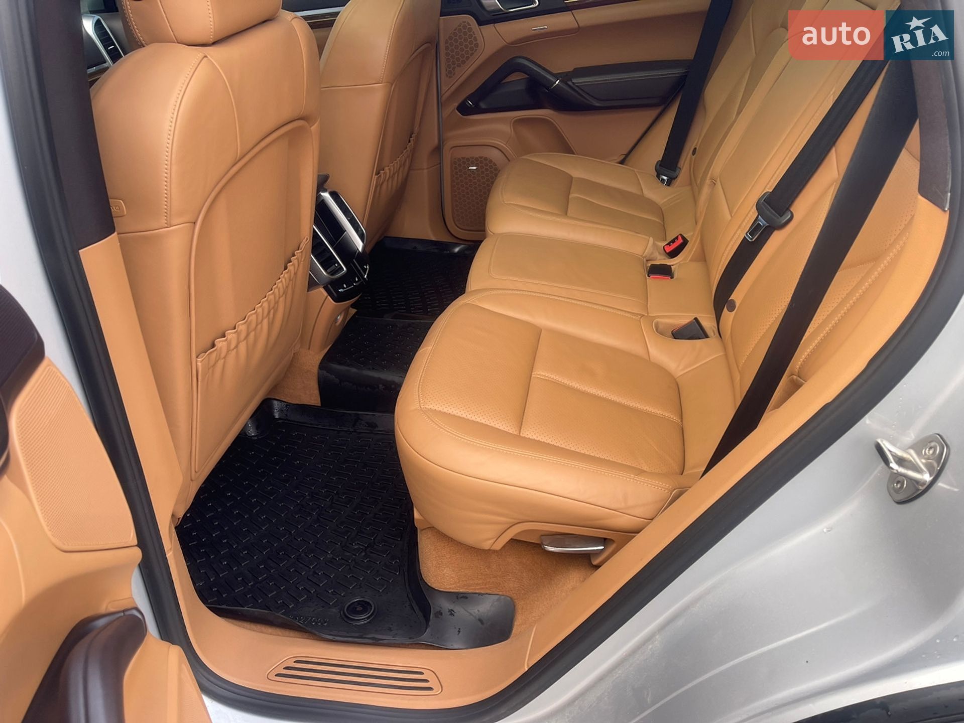Porsche Cayenne 2013 VIN WP1AF2A22ELA41345 фото оголошення 22 з 28