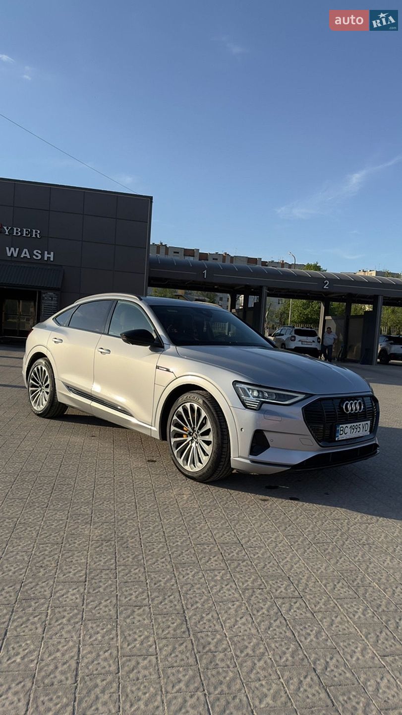 Audi e-tron Sportback 2021 VIN WAUZZZGE1MB036046 фото оголошення 3 з 43