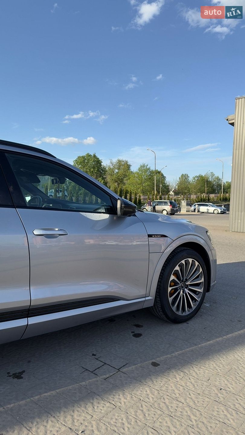 Audi e-tron Sportback 2021 VIN WAUZZZGE1MB036046 фото оголошення 18 з 43