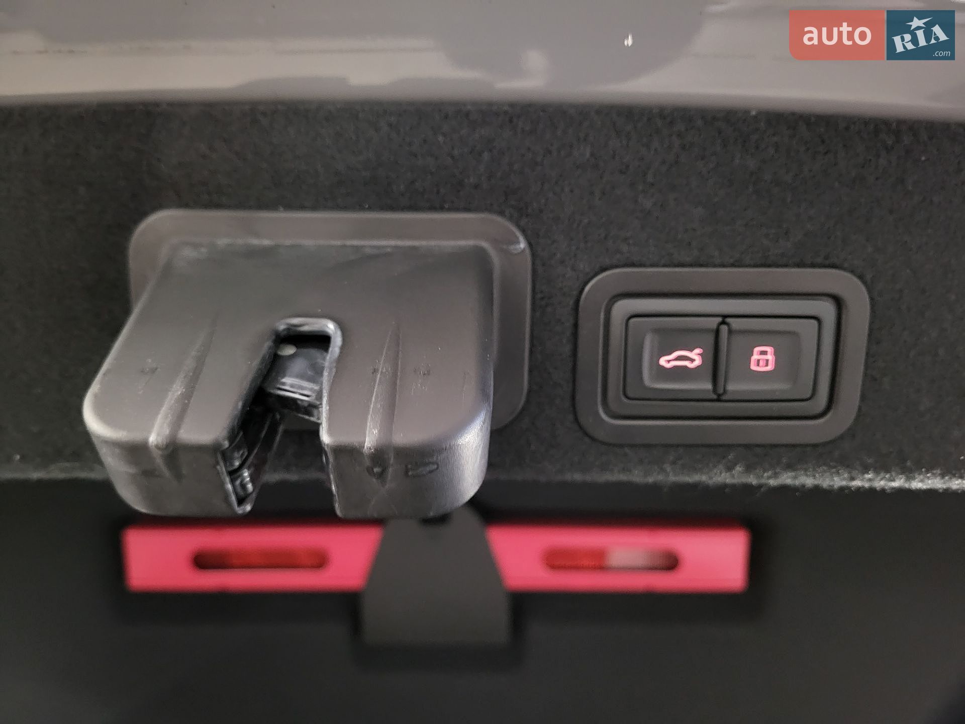 Audi A6 2017 VIN WAUZZZ4G2HN113484 фото оголошення 16 з 21