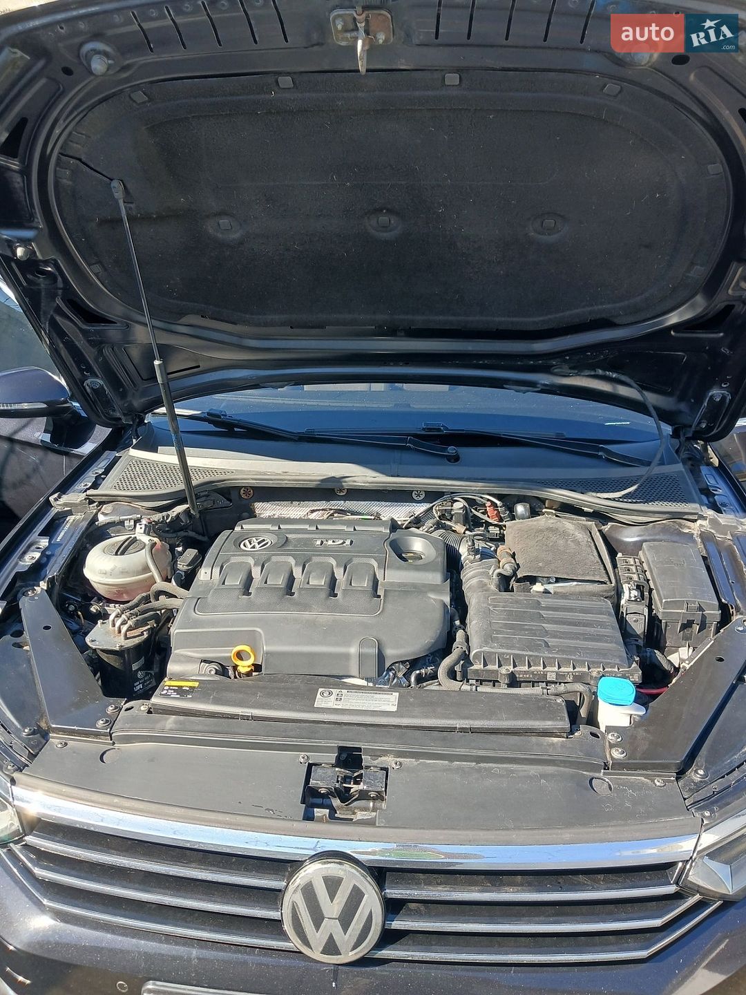 Volkswagen Passat 2015 VIN WVWZZZ3CZFE426448 фото оголошення 13 з 17