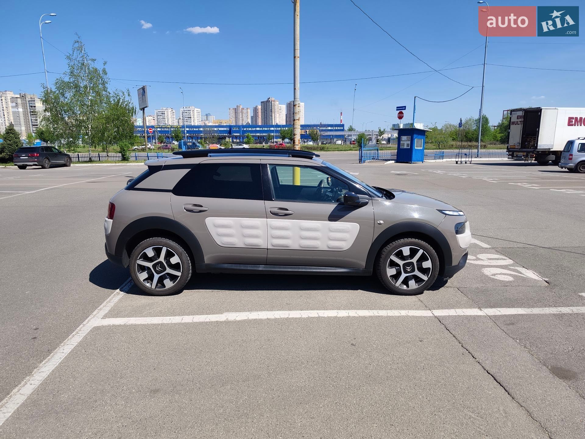 Citroen C4 Cactus 2015 VIN VF70PHNZBFE517593 фото оголошення 9 з 11