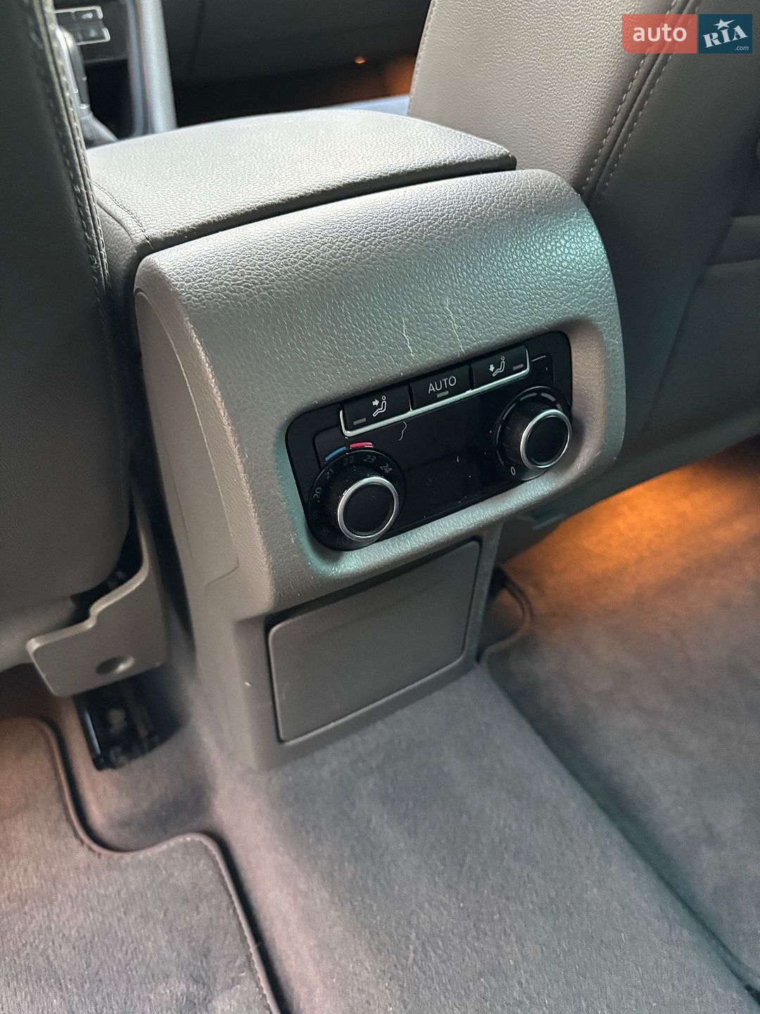 Volkswagen Sharan 2017 VIN WVWZZZ7NZJV005854 фото оголошення 9 з 38