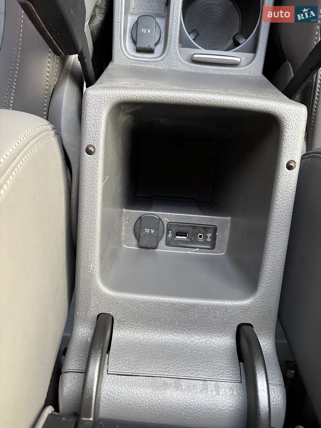 Volkswagen Sharan 2017 VIN WVWZZZ7NZJV005854 фото оголошення 25 з 38
