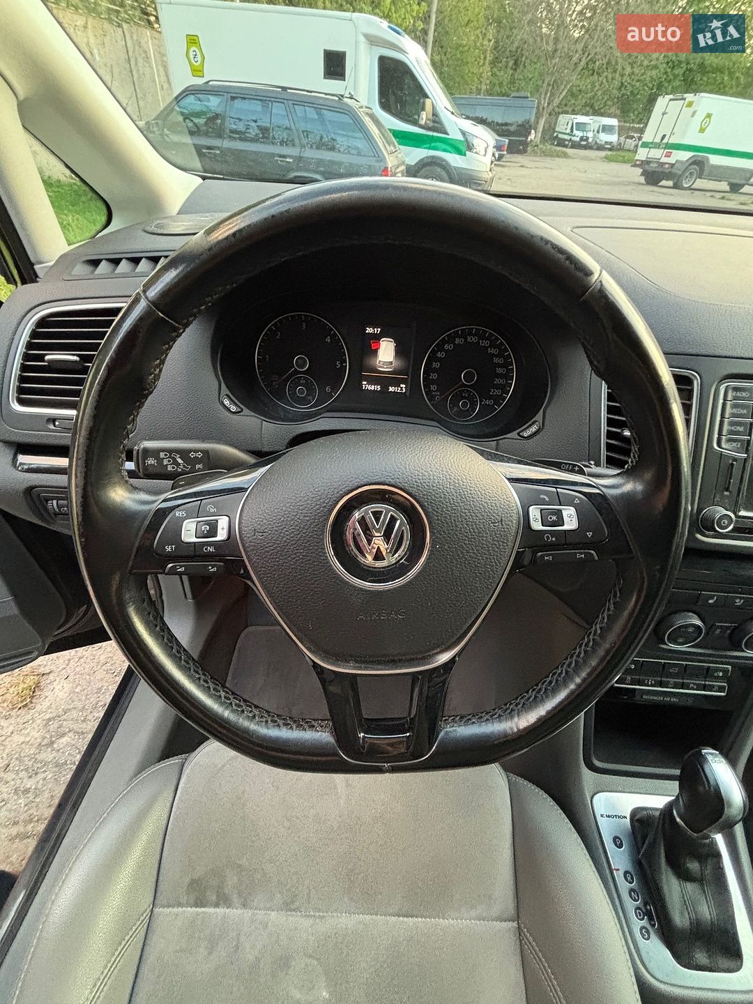Volkswagen Sharan 2017 VIN WVWZZZ7NZJV005854 фото оголошення 27 з 38