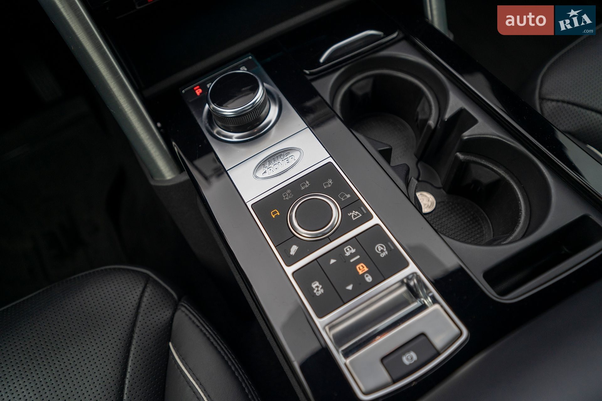 Land Rover Discovery 2019 VIN SALRT2RV1L2416052 фото оголошення 11 з 39