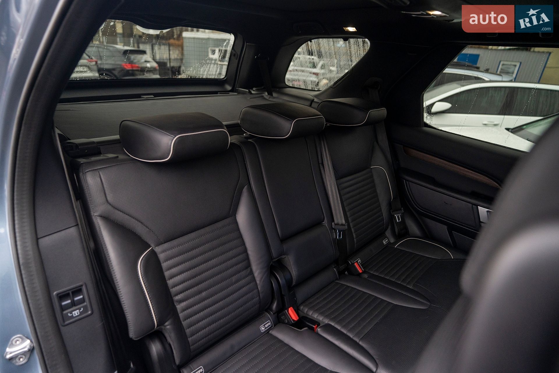 Land Rover Discovery 2019 VIN SALRT2RV1L2416052 фото оголошення 26 з 39