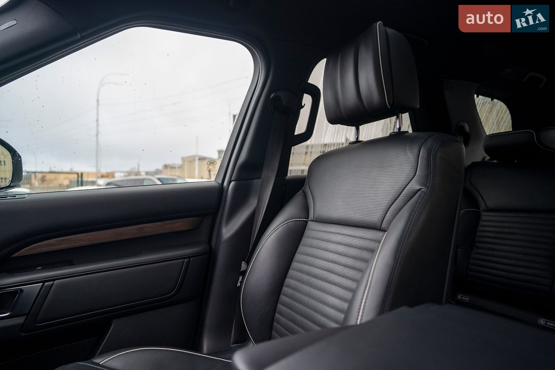 Land Rover Discovery 2019 VIN SALRT2RV1L2416052 фото оголошення 37 з 39