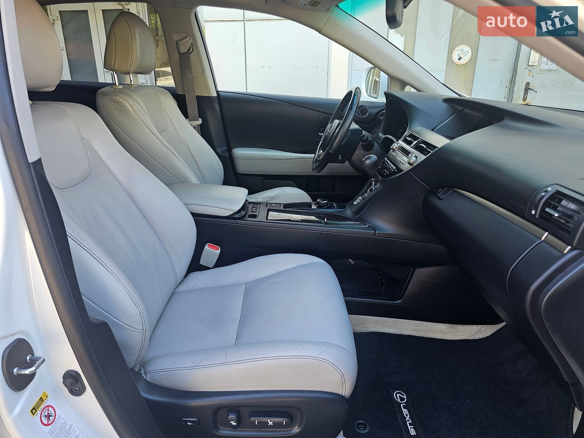 Lexus RX 2014 VIN JTJZK1BA9F2423943 фото оголошення 21 з 38